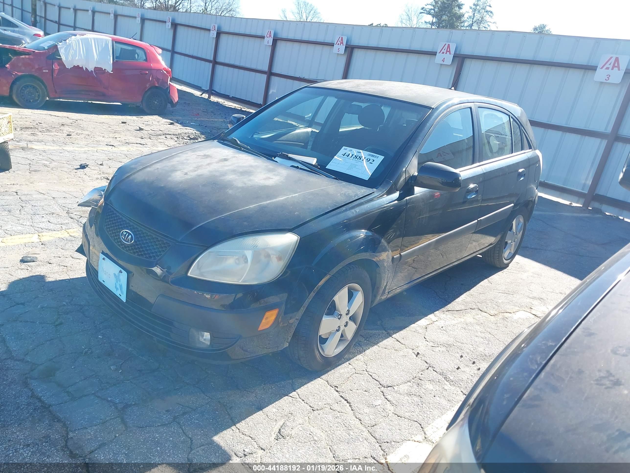 KIA RIO5 image 2