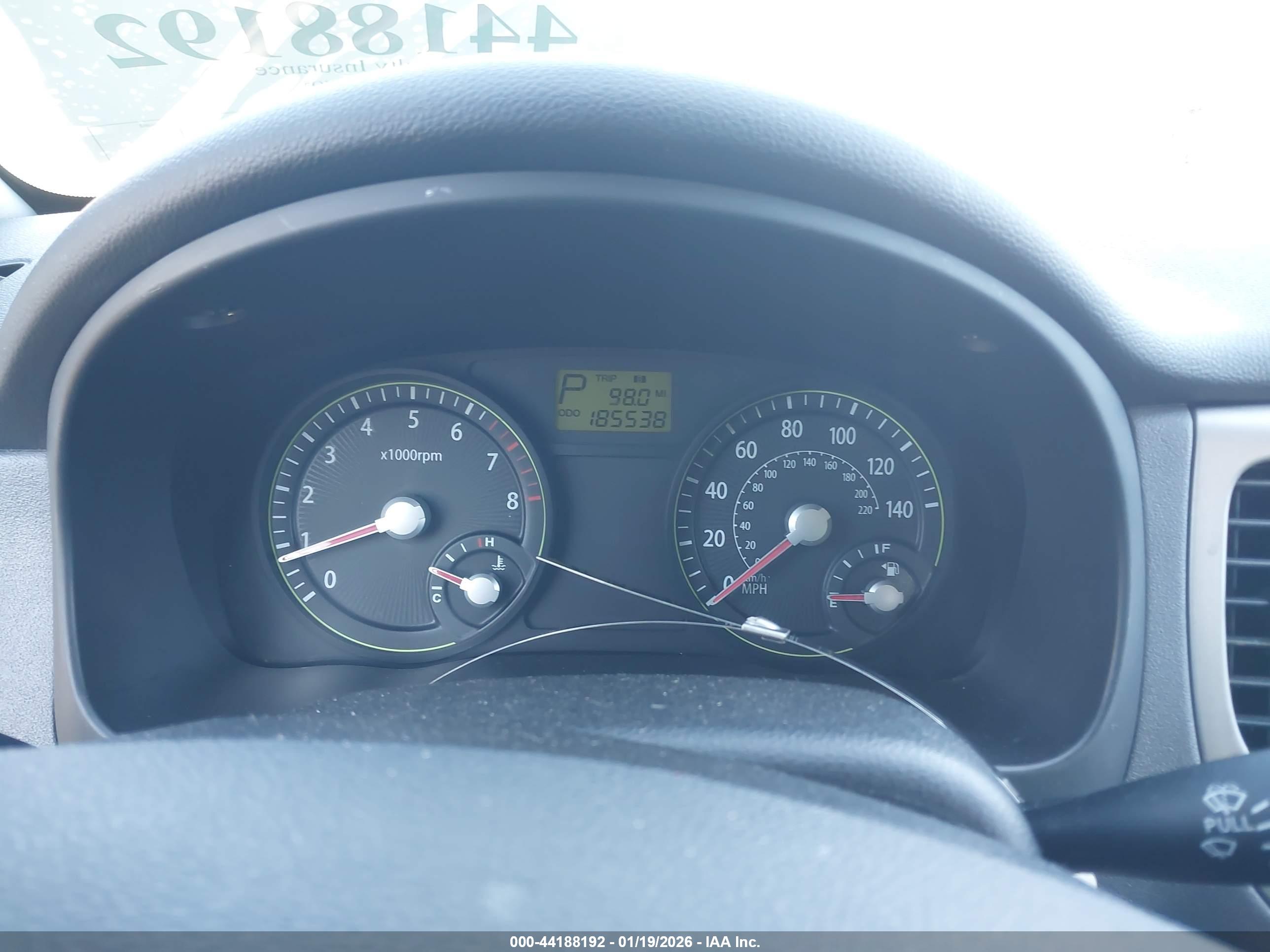 KIA RIO5 image 7