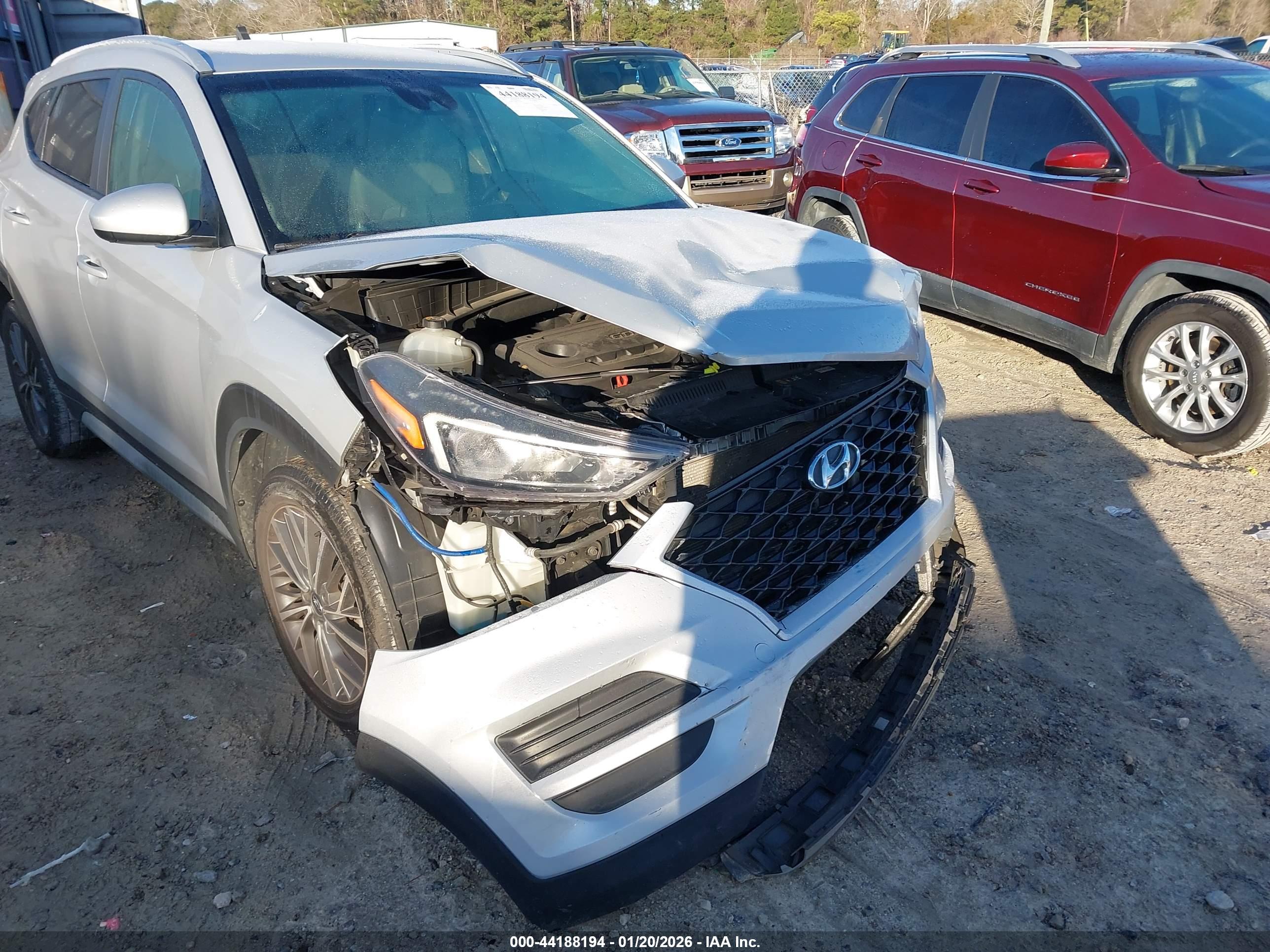 HYUNDAI TUCSON image 6