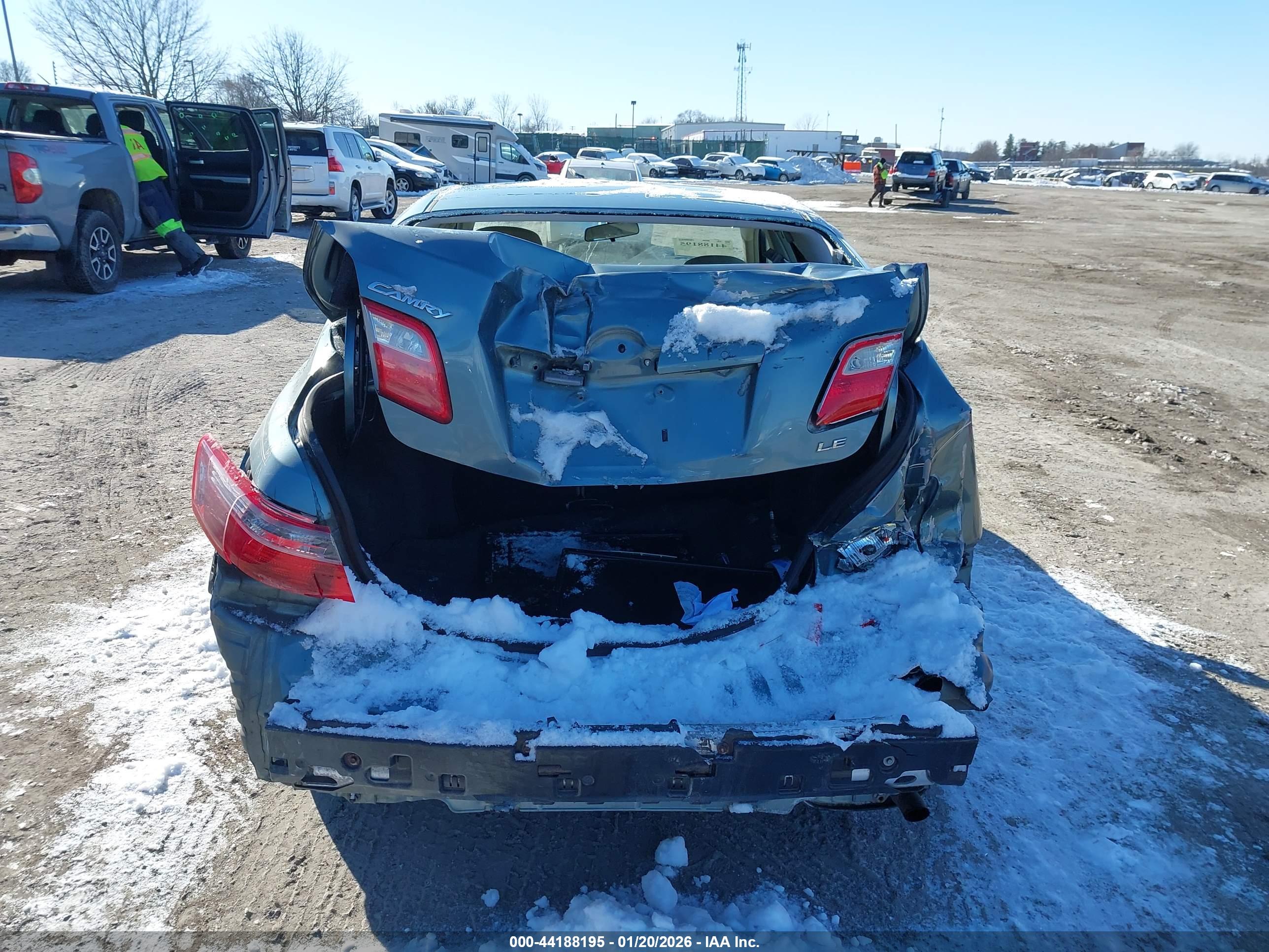 TOYOTA CAMRY image 6