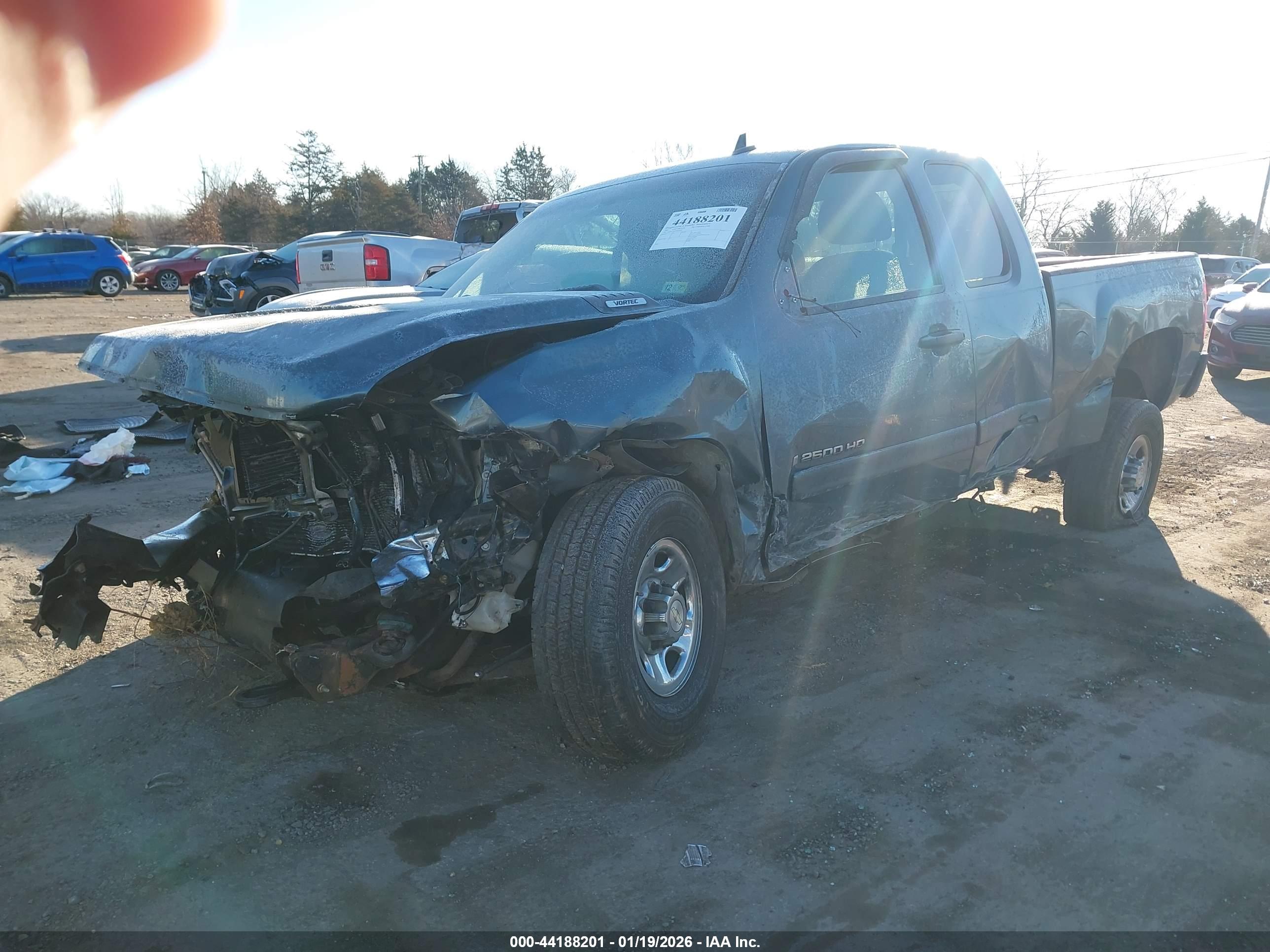 CHEVROLET SILVERADO image 2