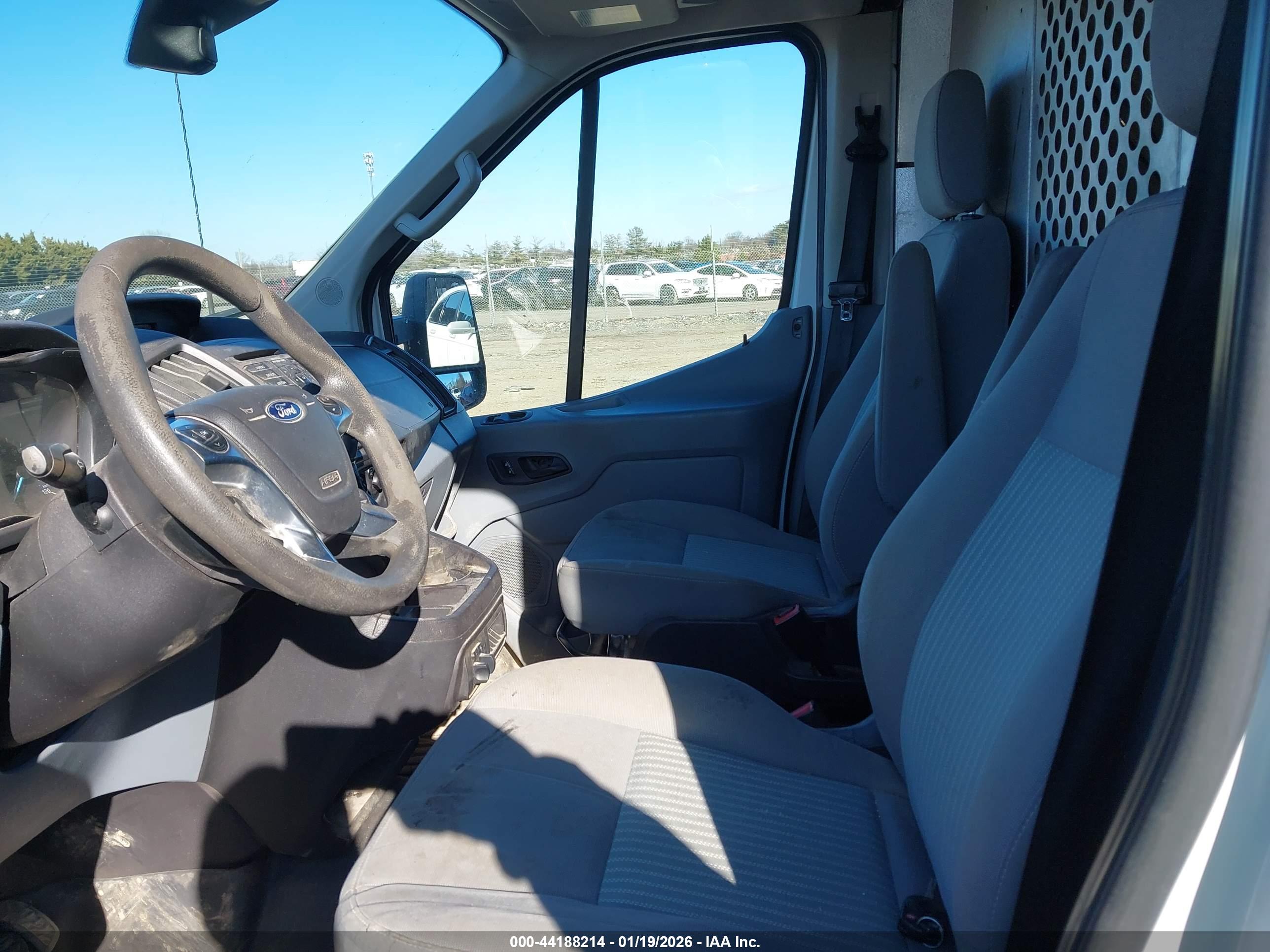 FORD TRANSIT-350 image 8