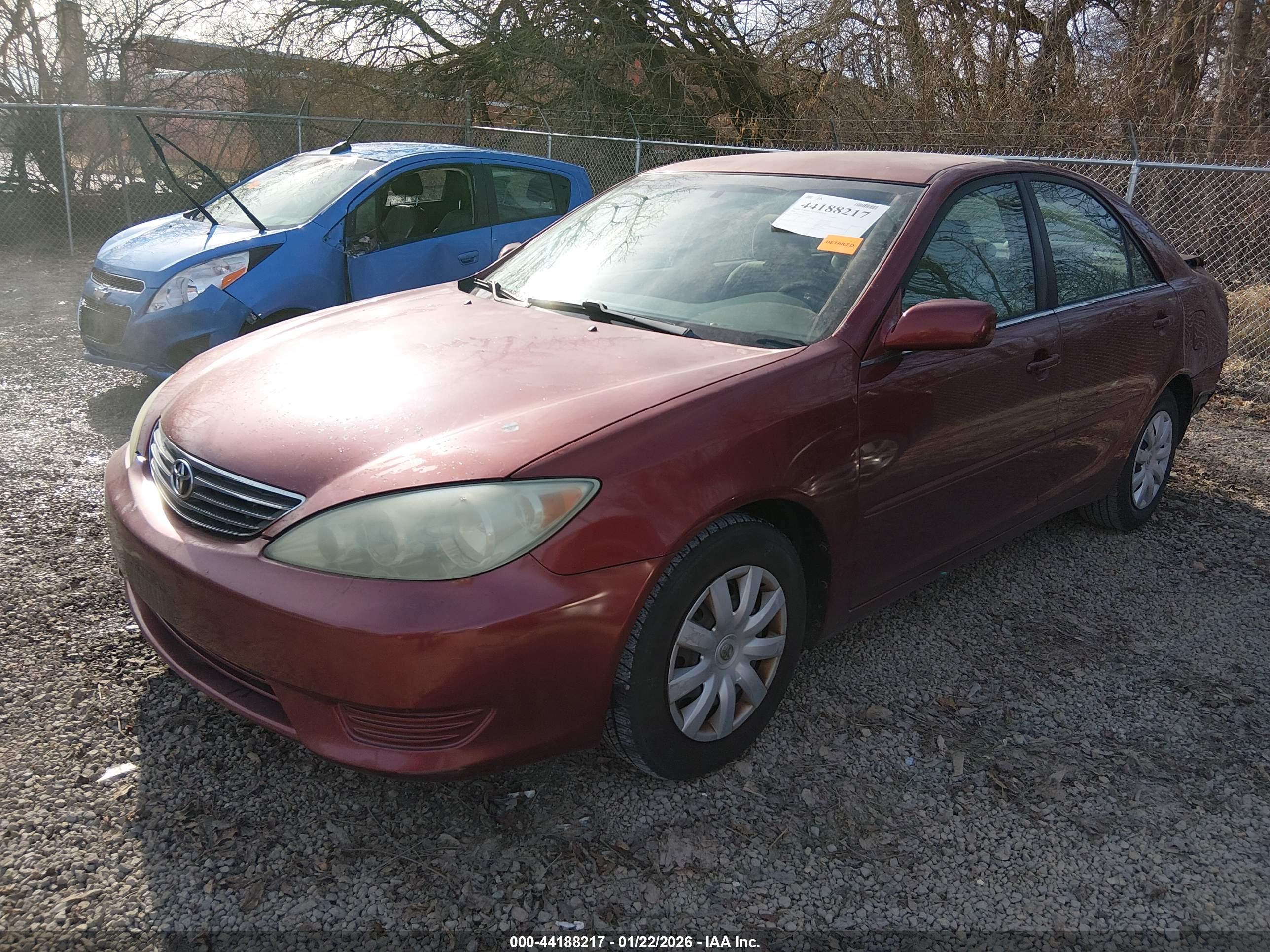 TOYOTA CAMRY image 2