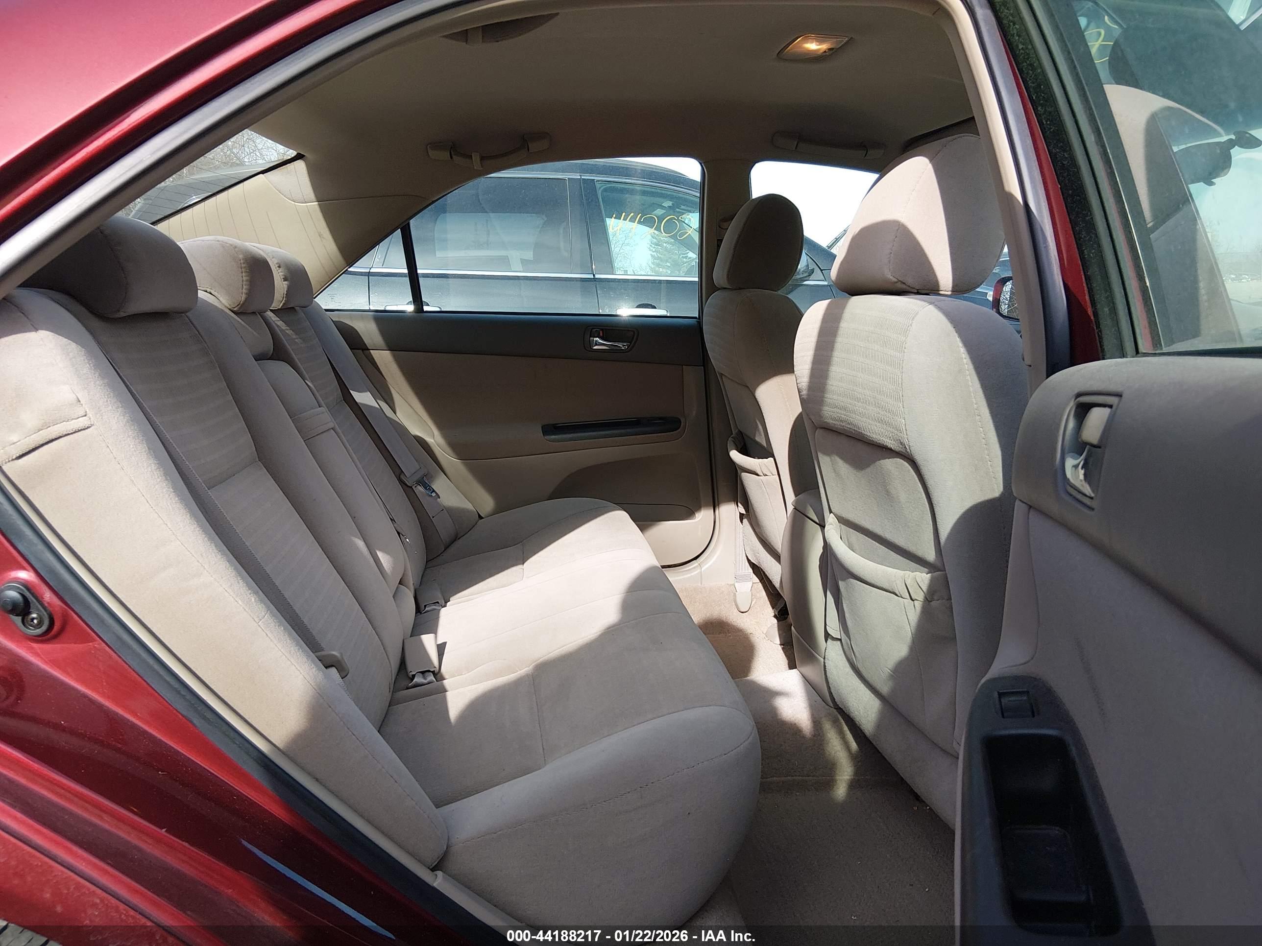 TOYOTA CAMRY image 8