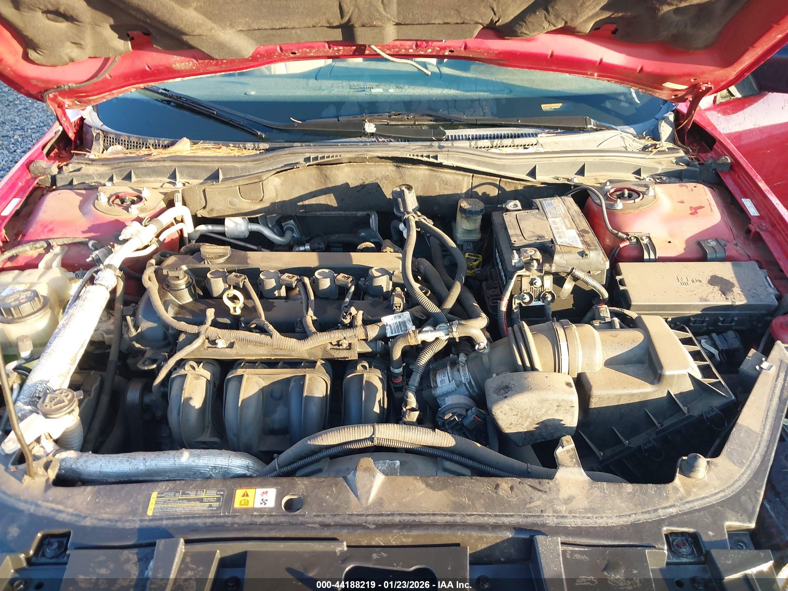 FORD FUSION image 10