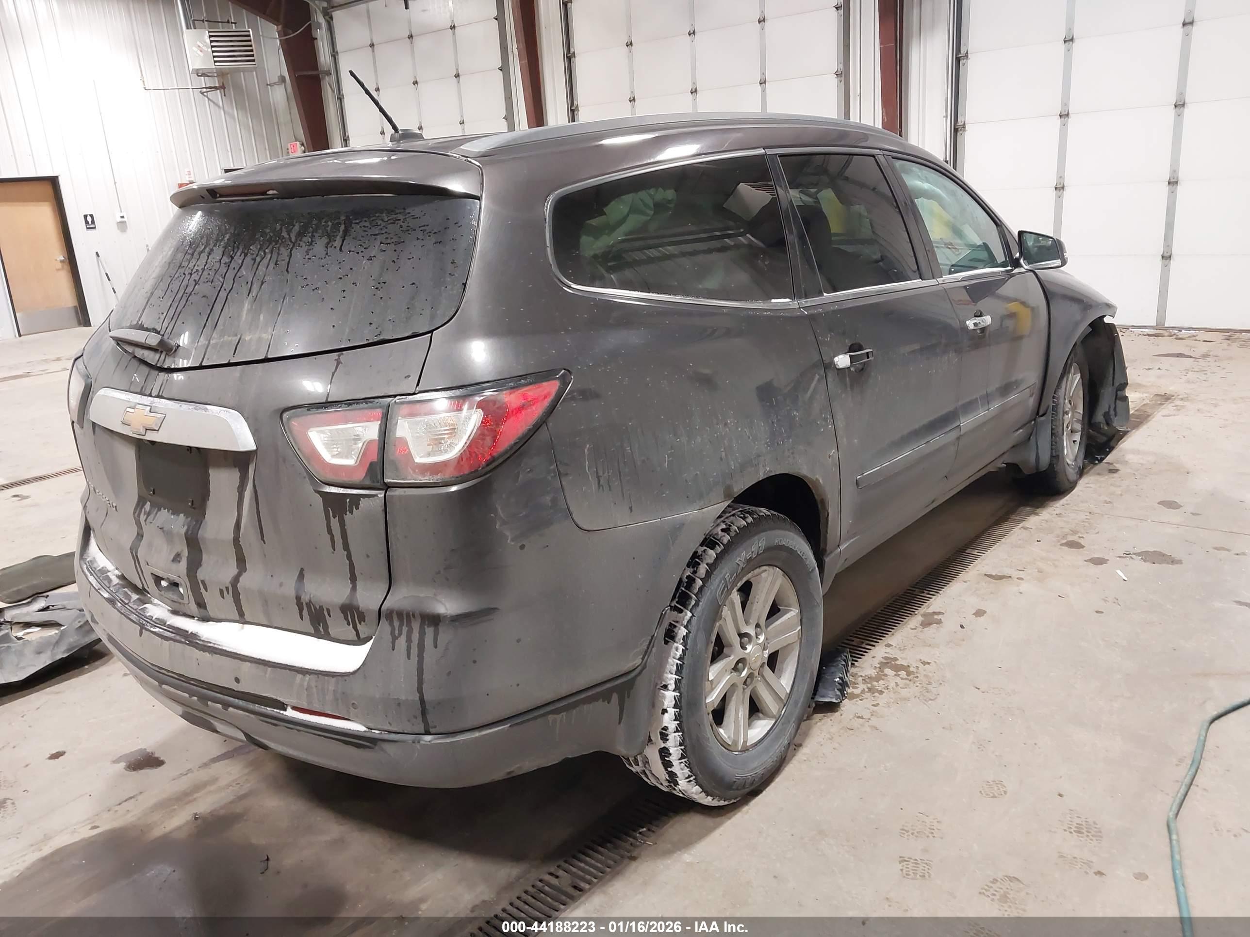 CHEVROLET TRAVERSE image 4