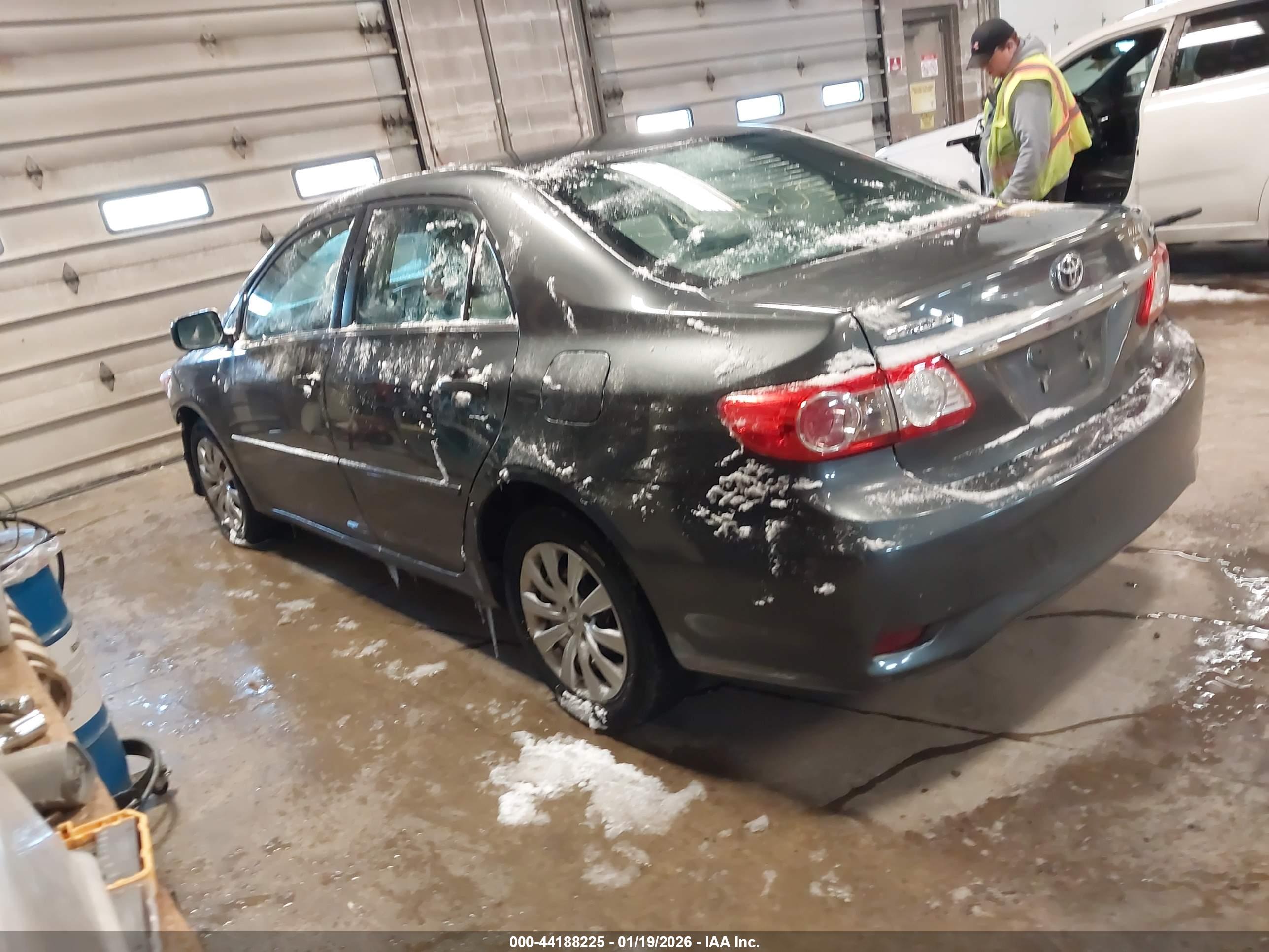 TOYOTA COROLLA image 3