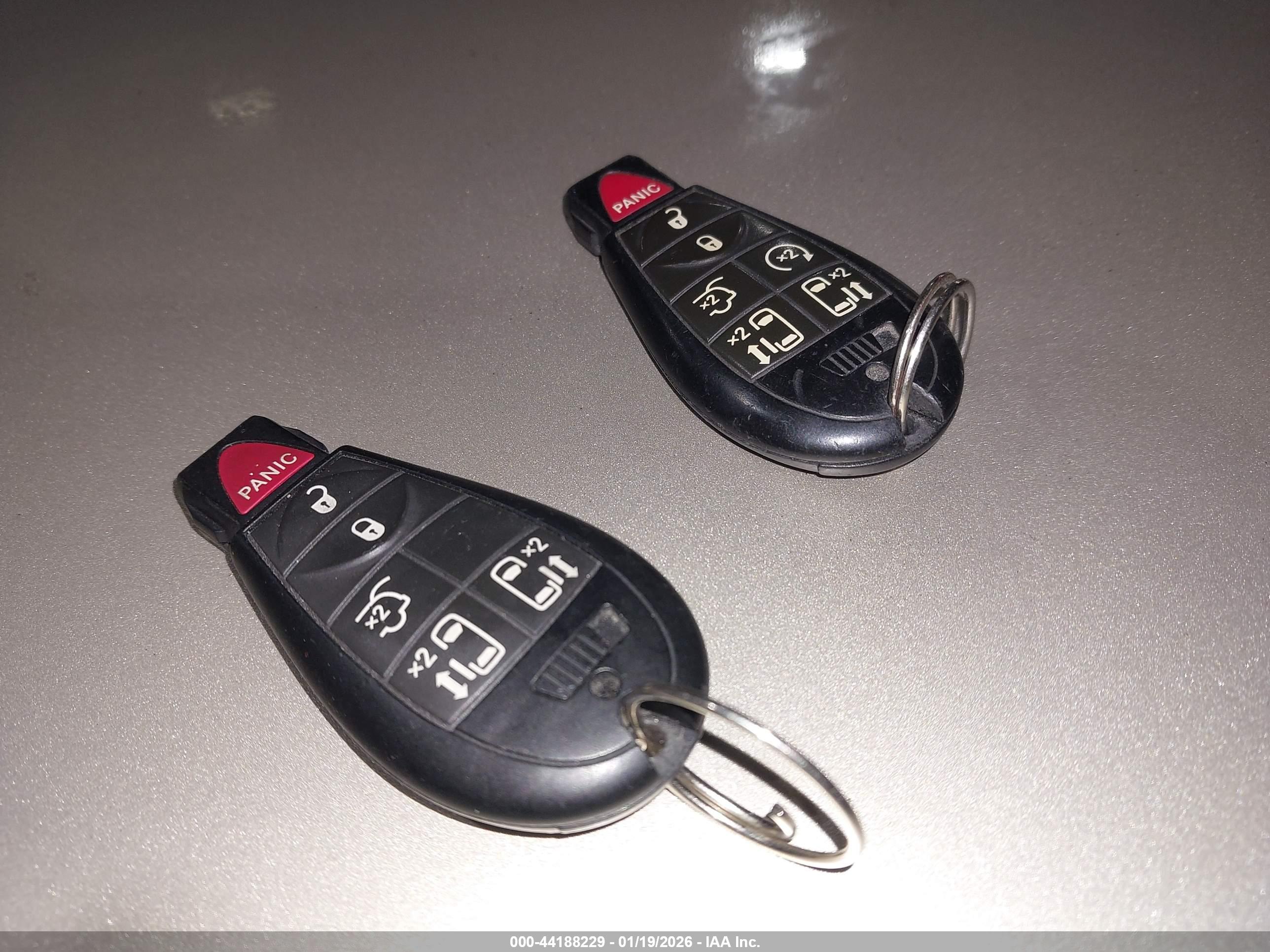 CHRYSLER TOWN image 11