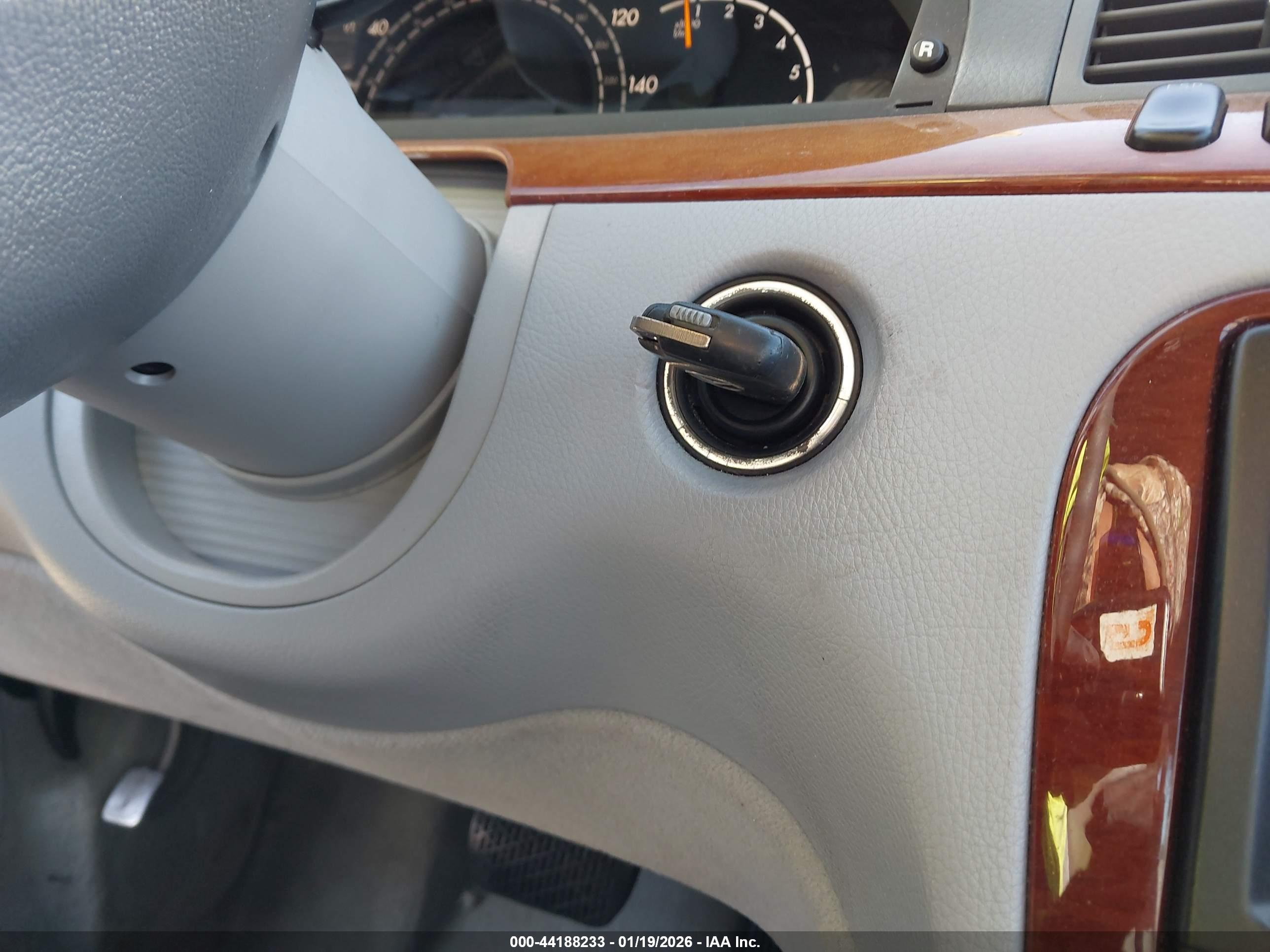 MERCEDES-BENZ S image 11