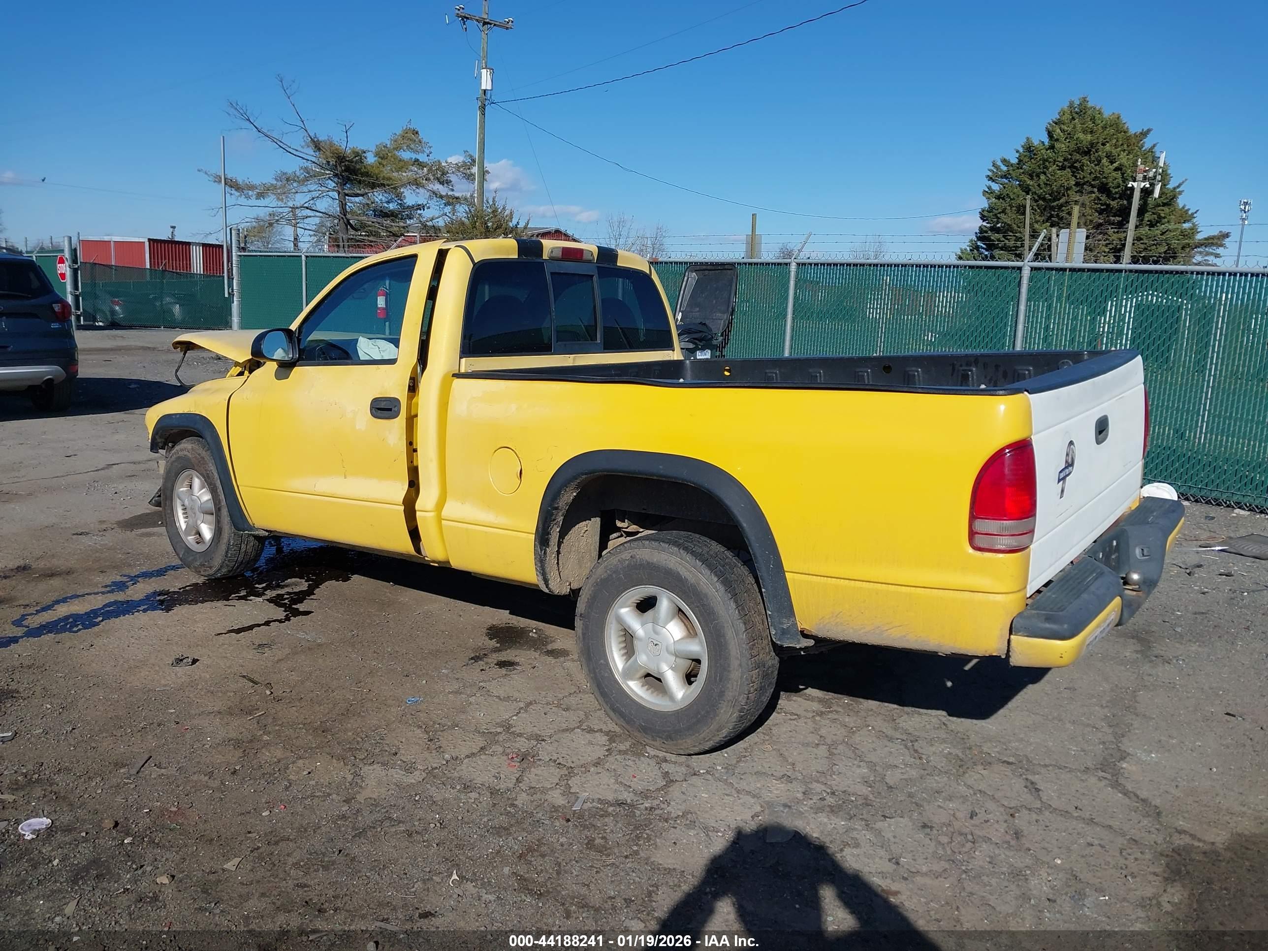 DODGE DAKOTA image 3