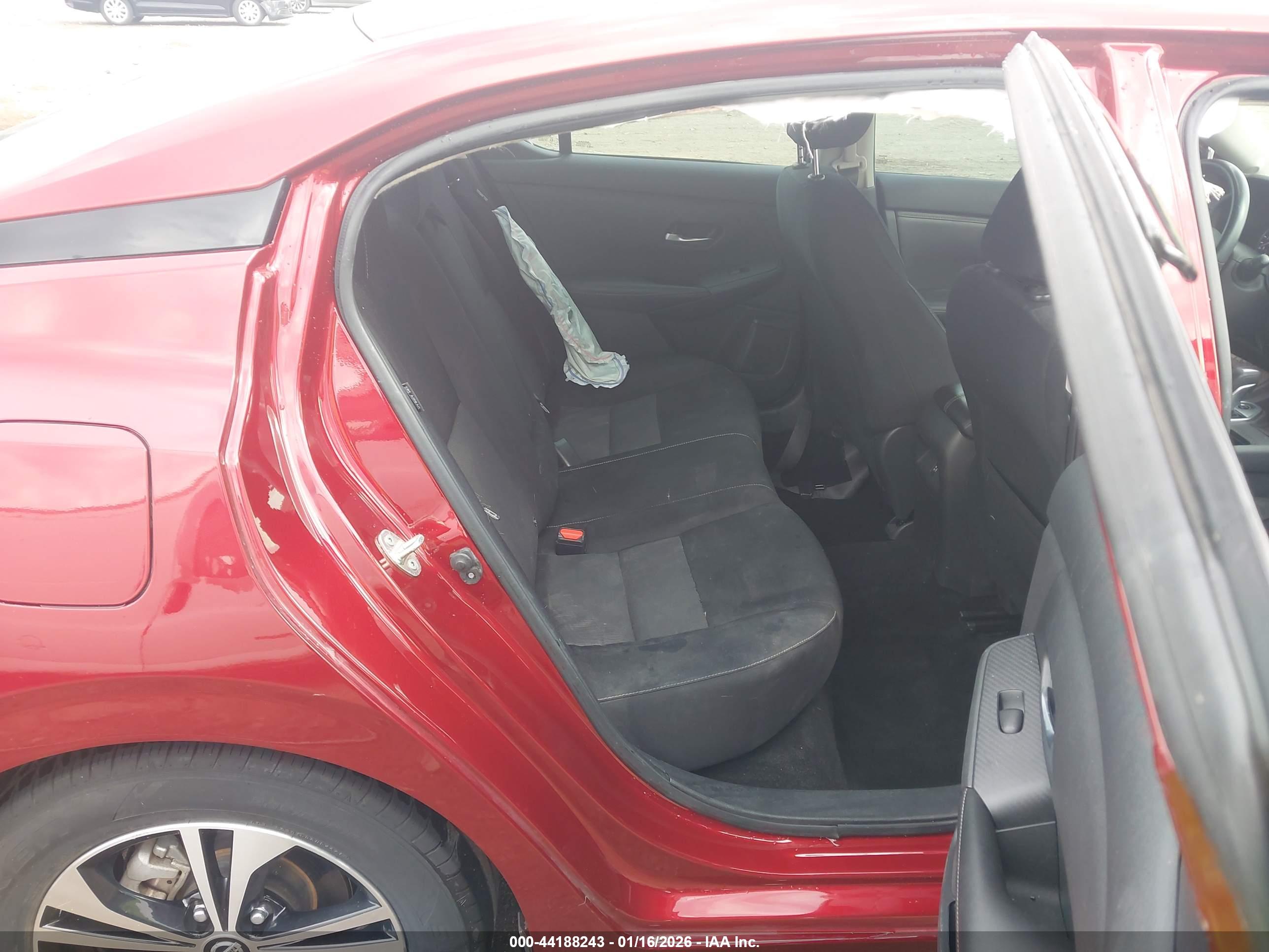 NISSAN SENTRA image 8