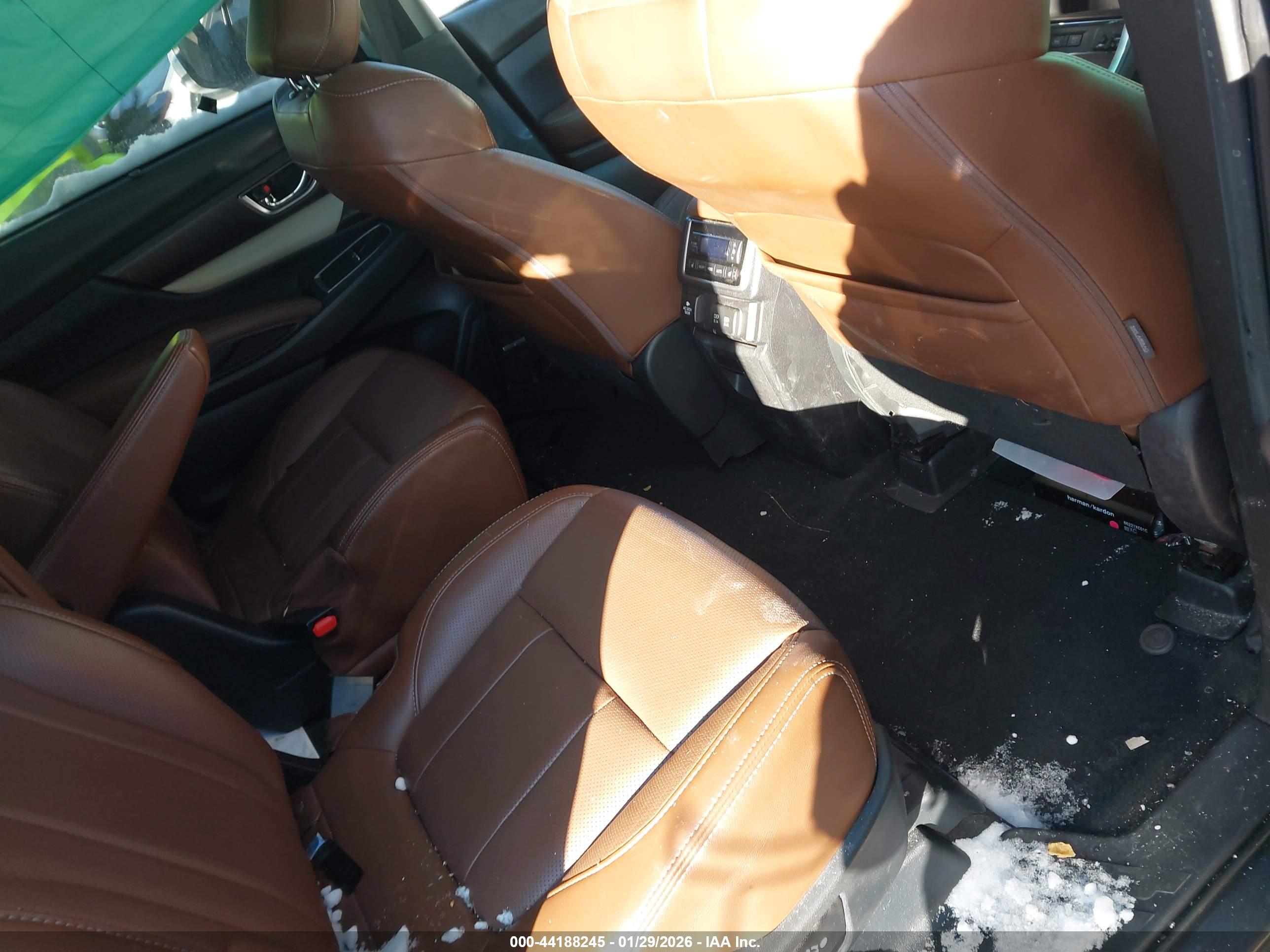 SUBARU ASCENT image 8