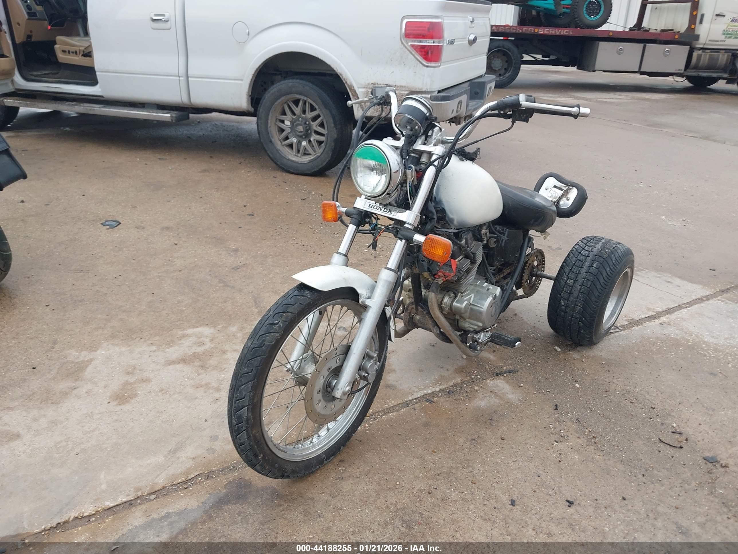 HONDA CMX250 image 2