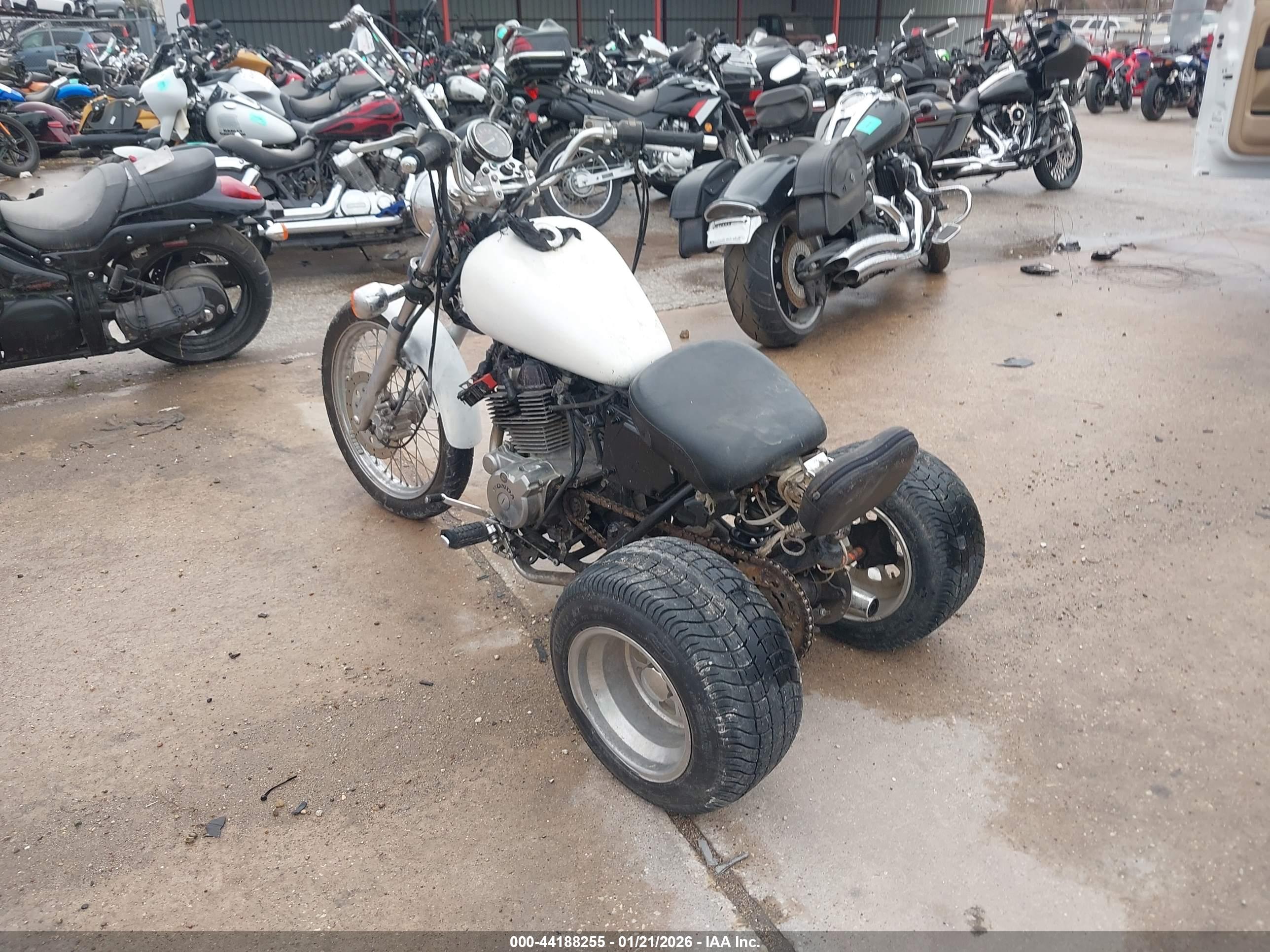 HONDA CMX250 image 3