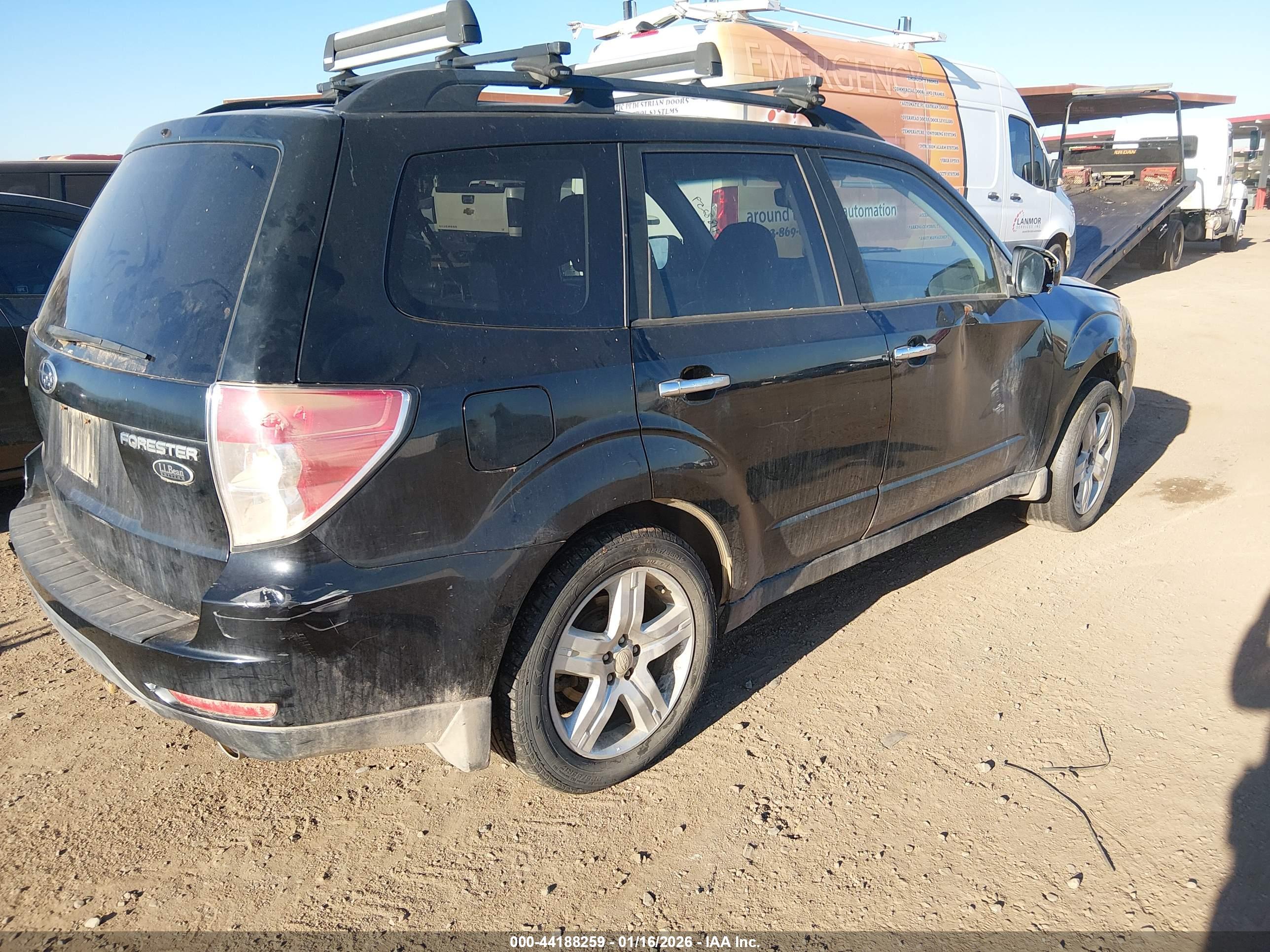 SUBARU FORESTER image 4
