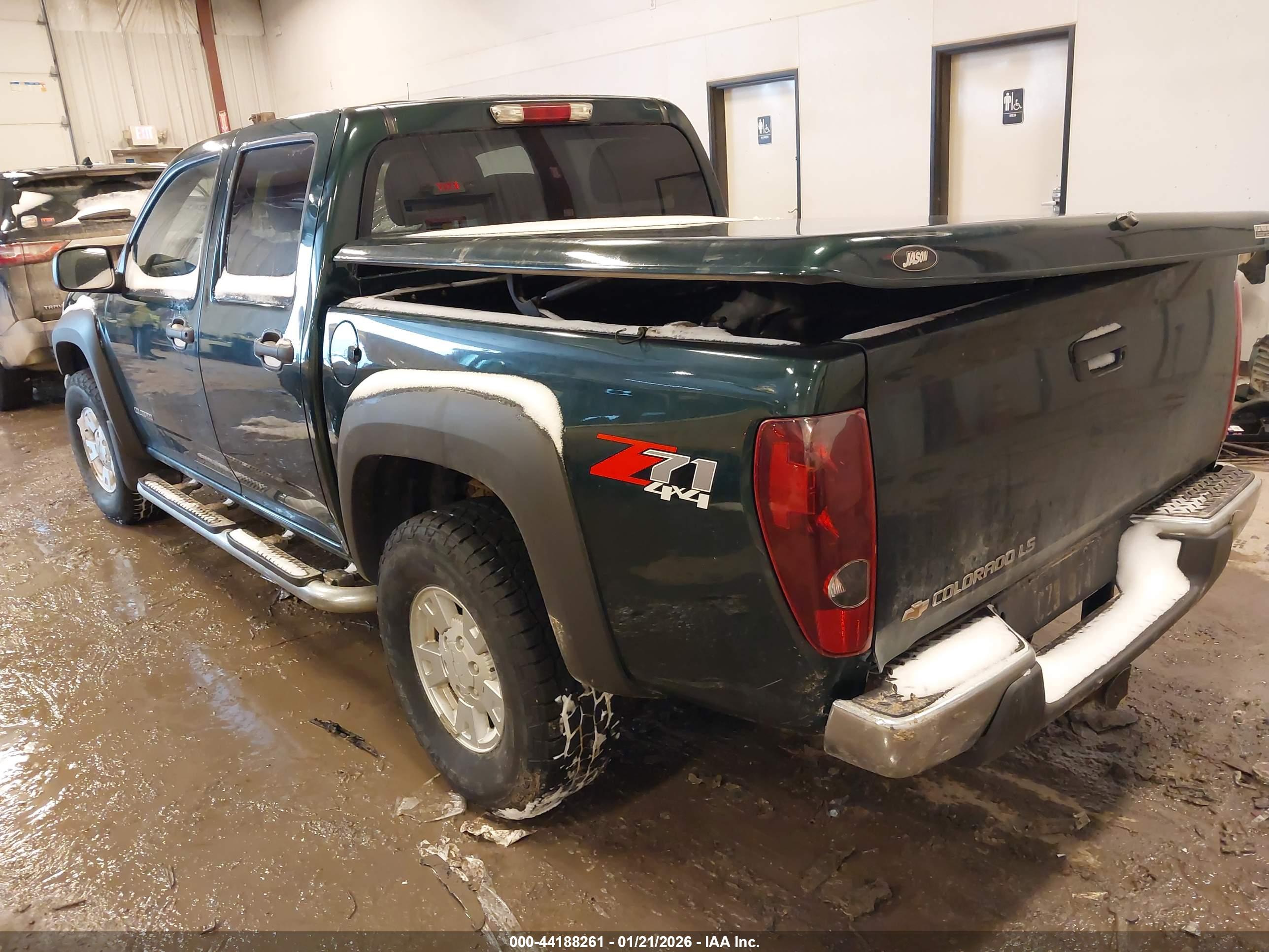 CHEVROLET COLORADO image 3