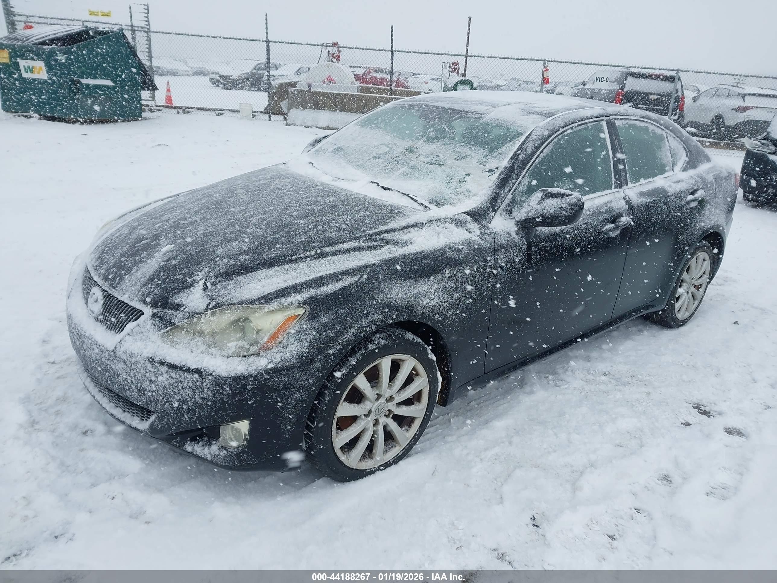 LEXUS IS image 2
