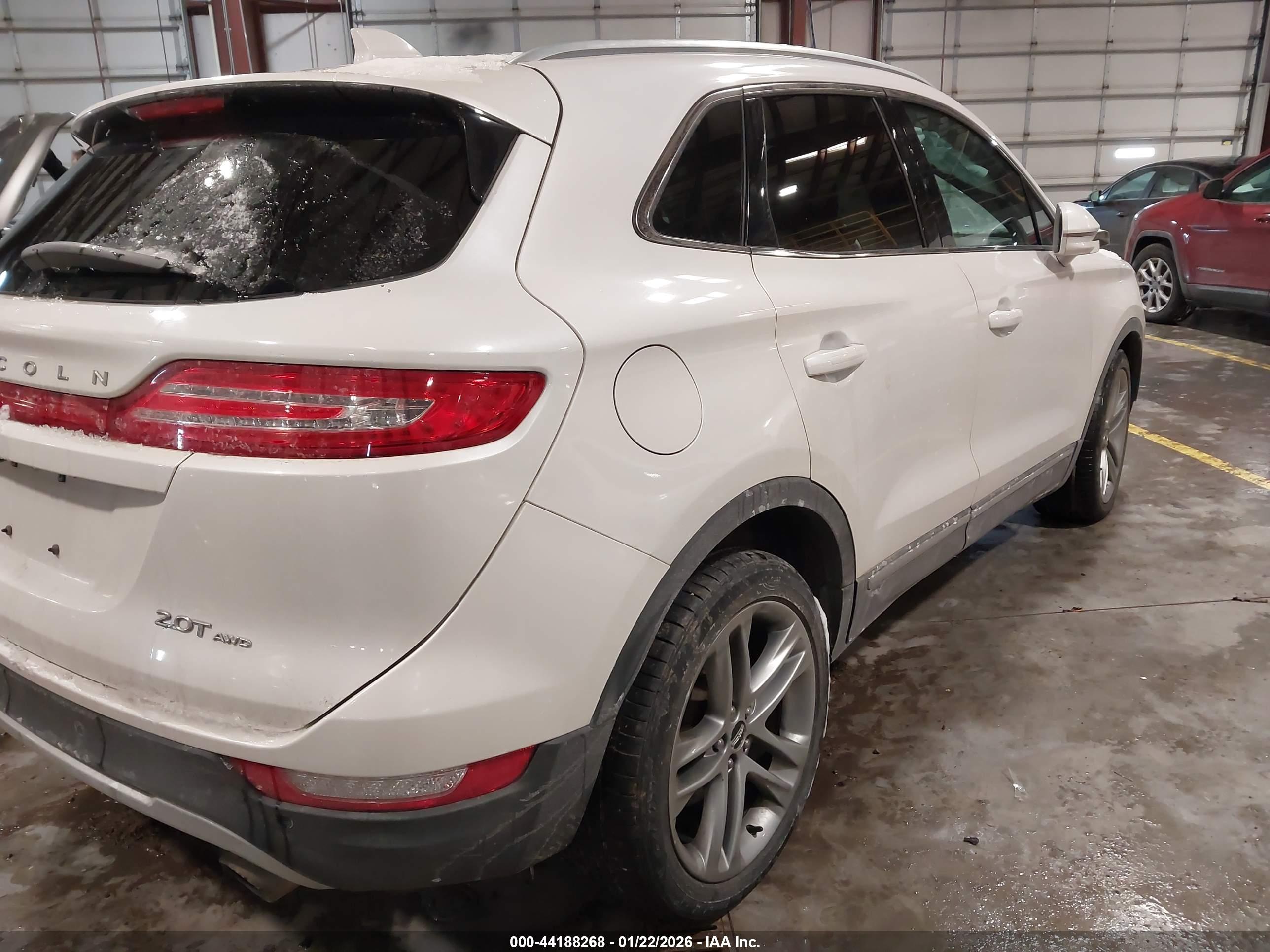 LINCOLN MKC image 4