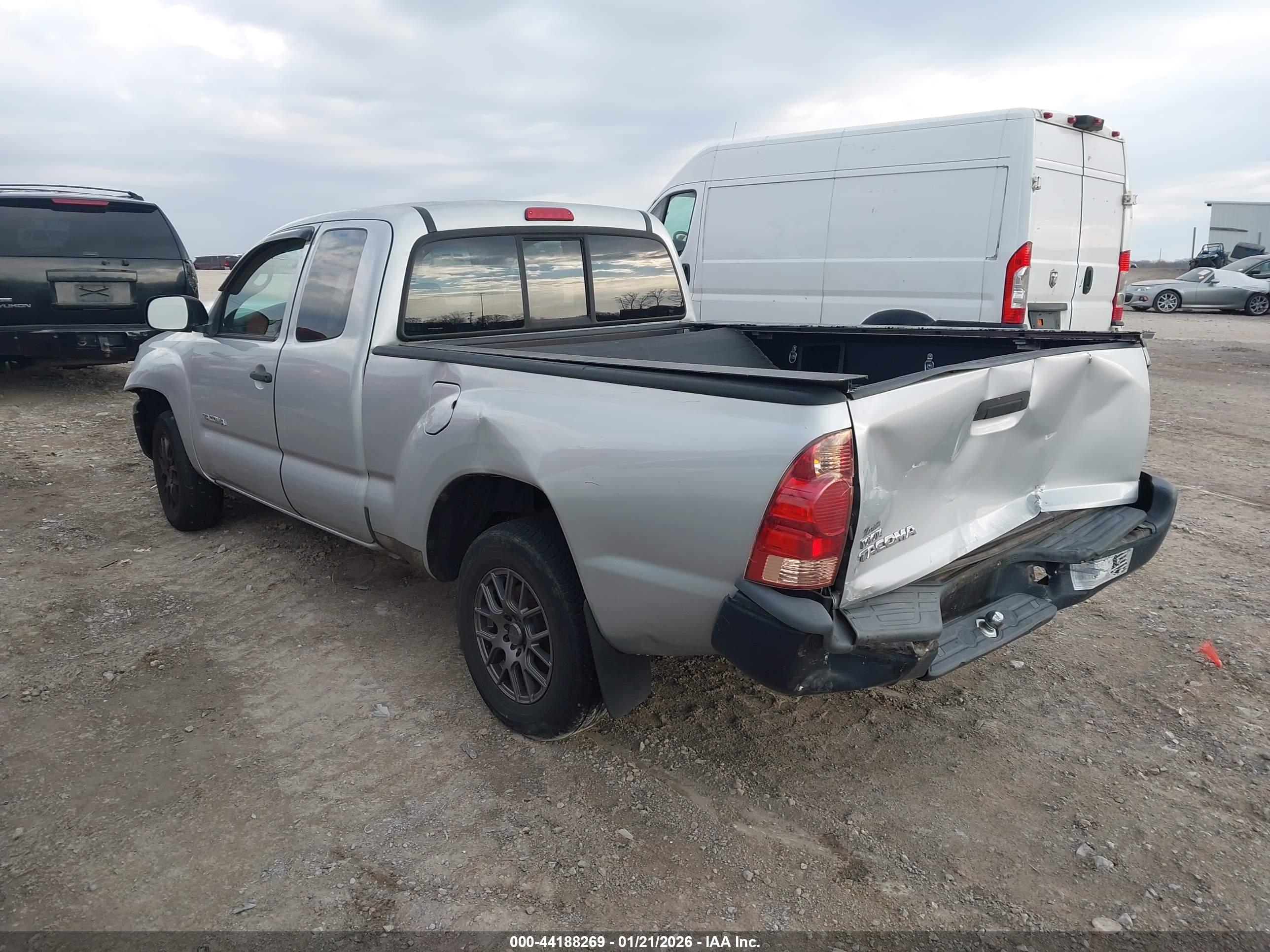TOYOTA TACOMA image 3