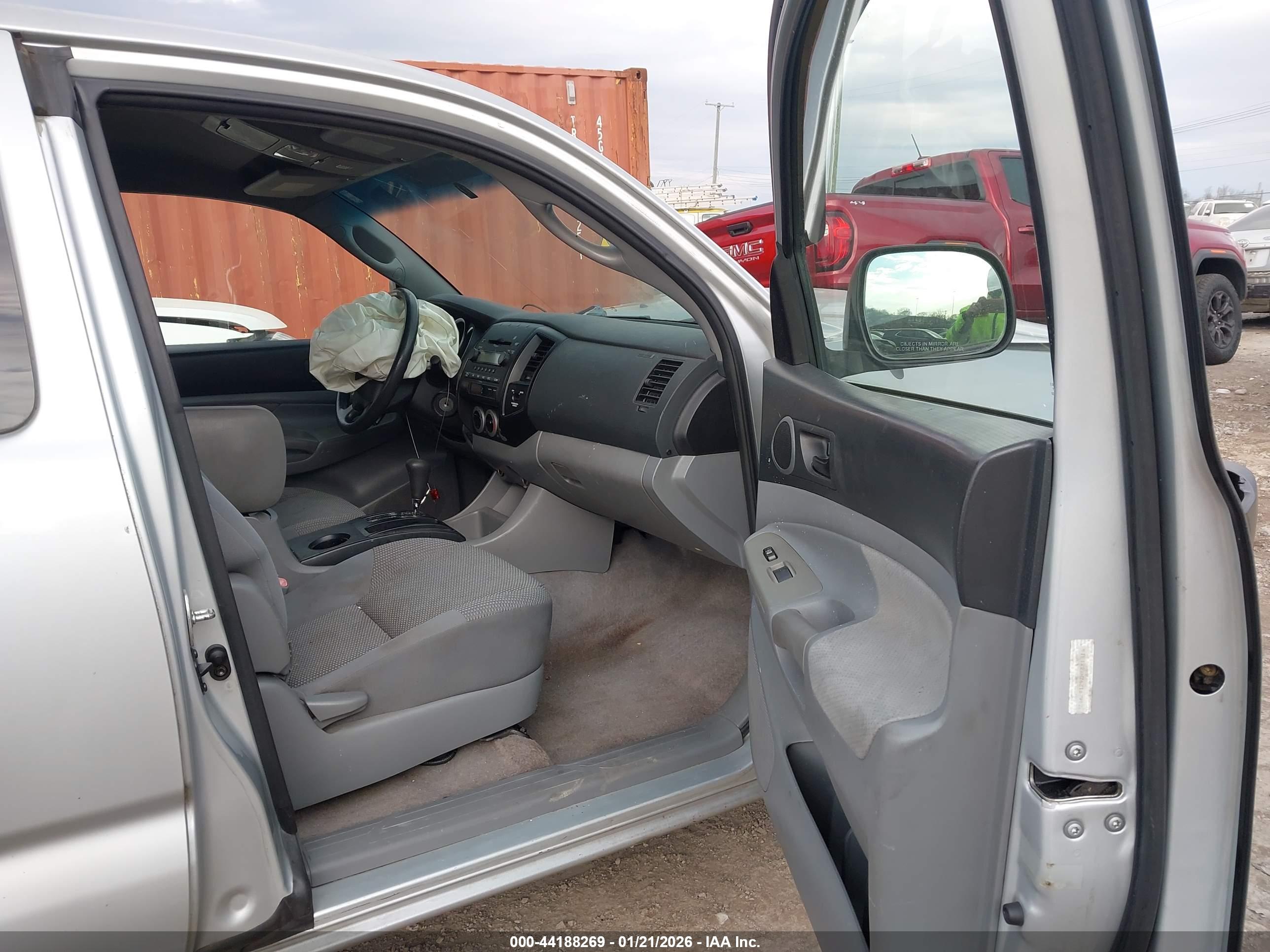 TOYOTA TACOMA image 5
