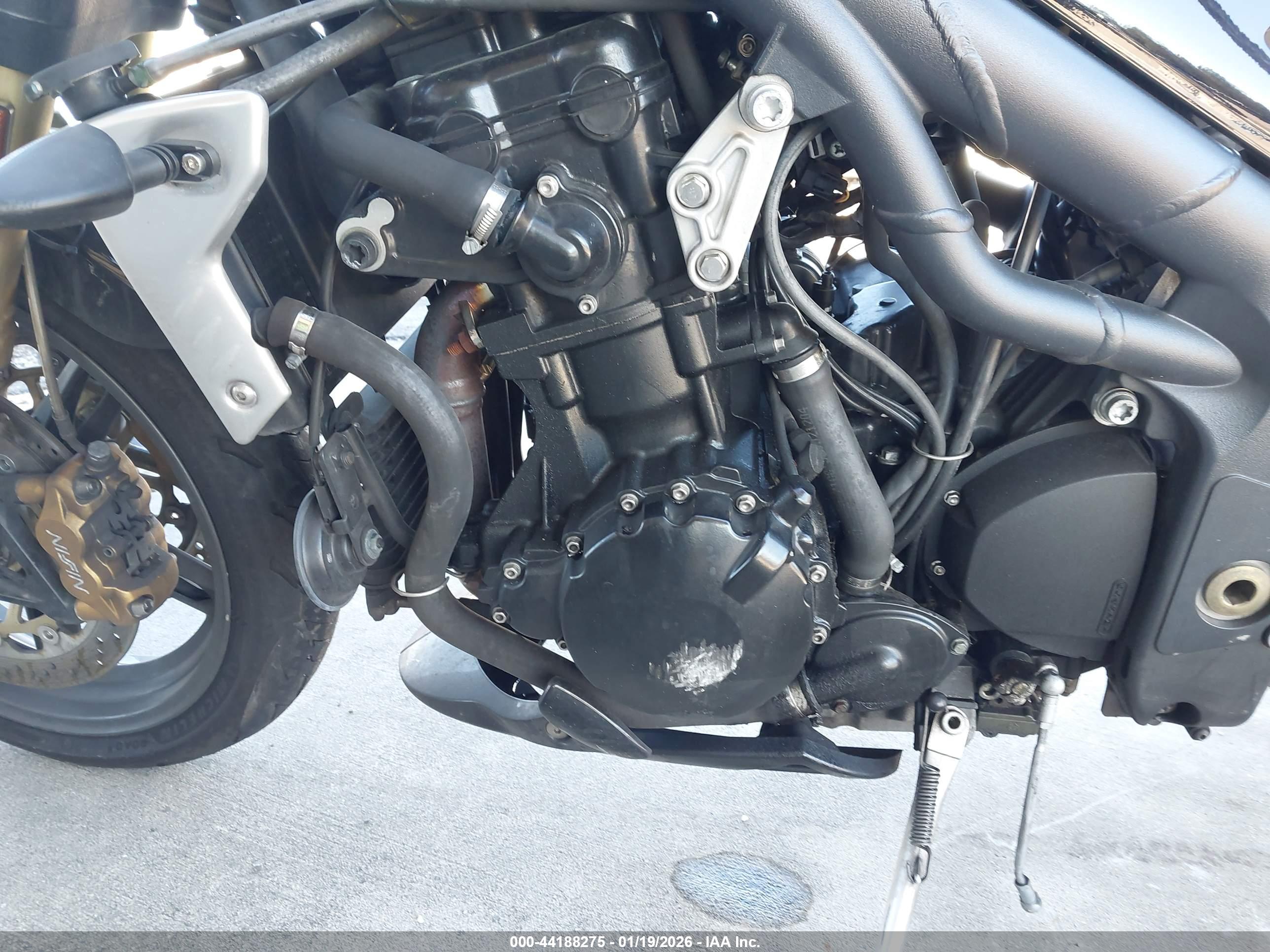 TRIUMPH MOTORCYCLE image 9