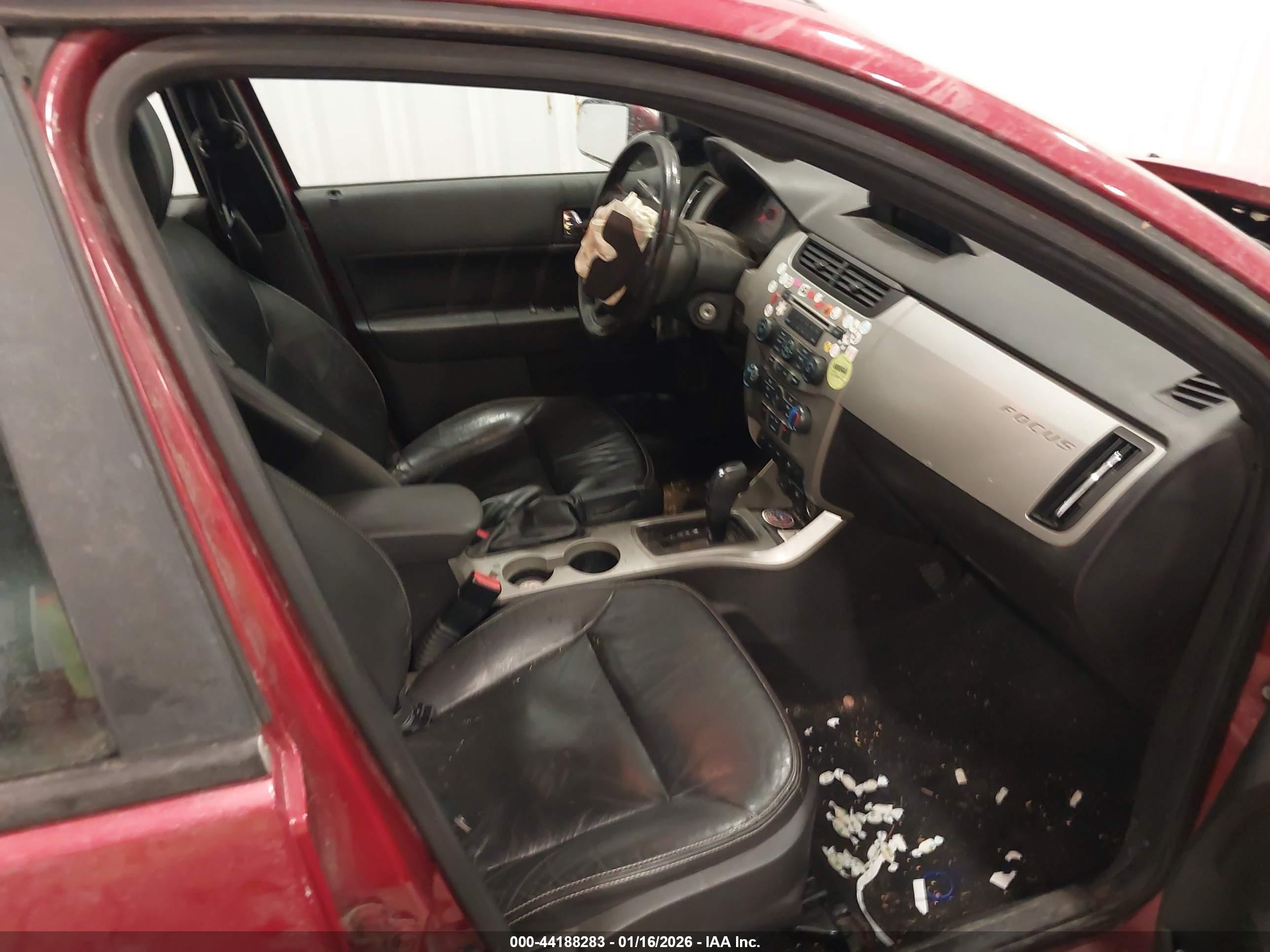 FORD FOCUS image 5