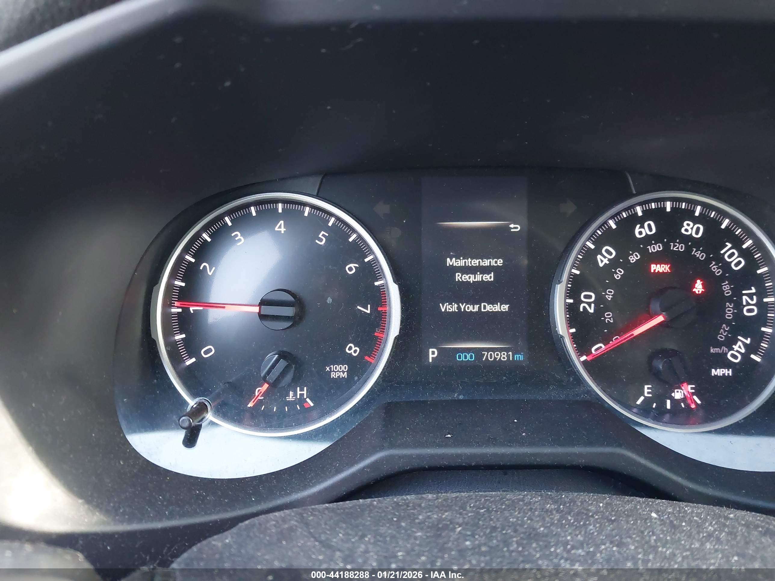 TOYOTA RAV4 image 7
