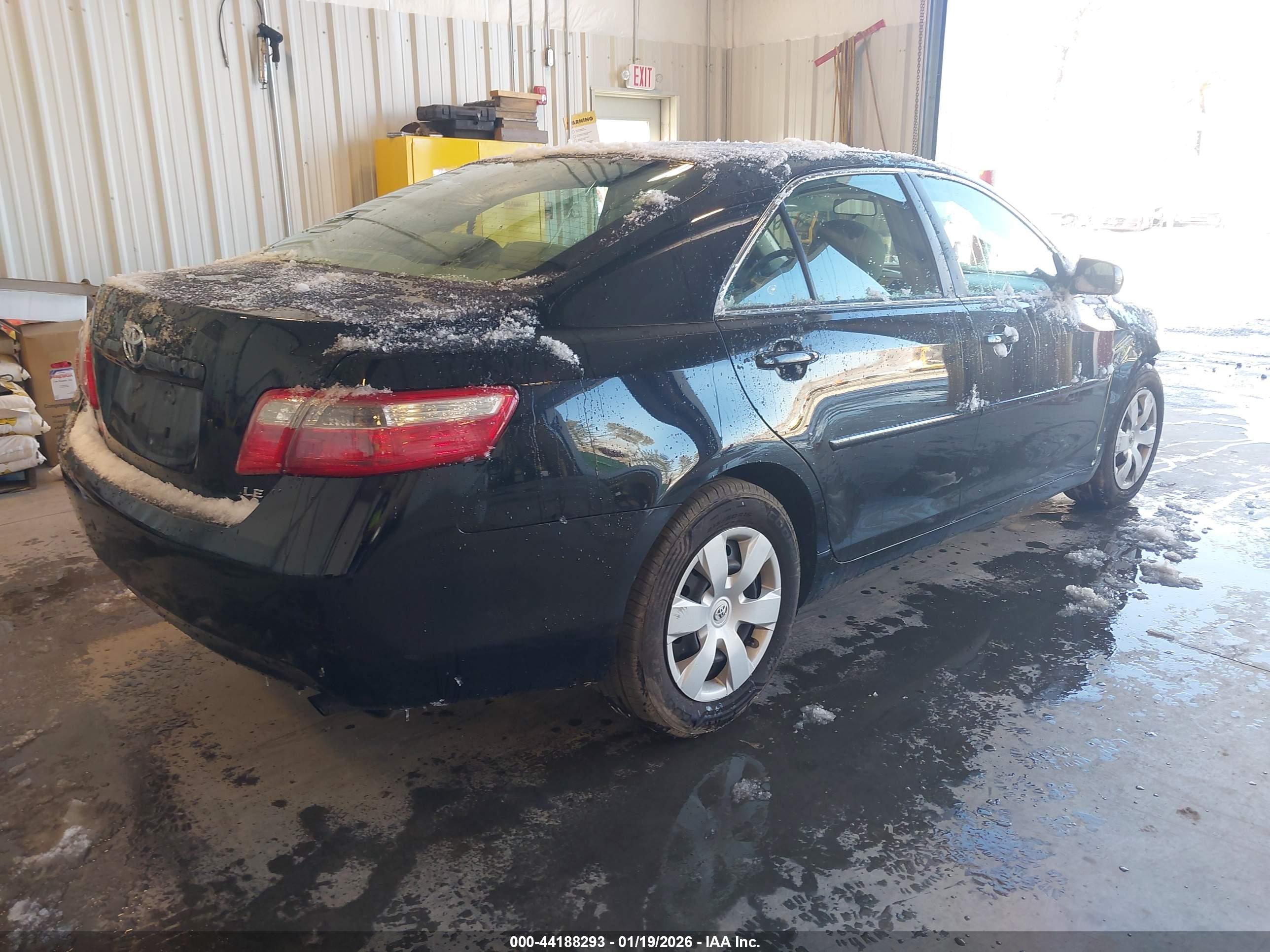 TOYOTA CAMRY image 4