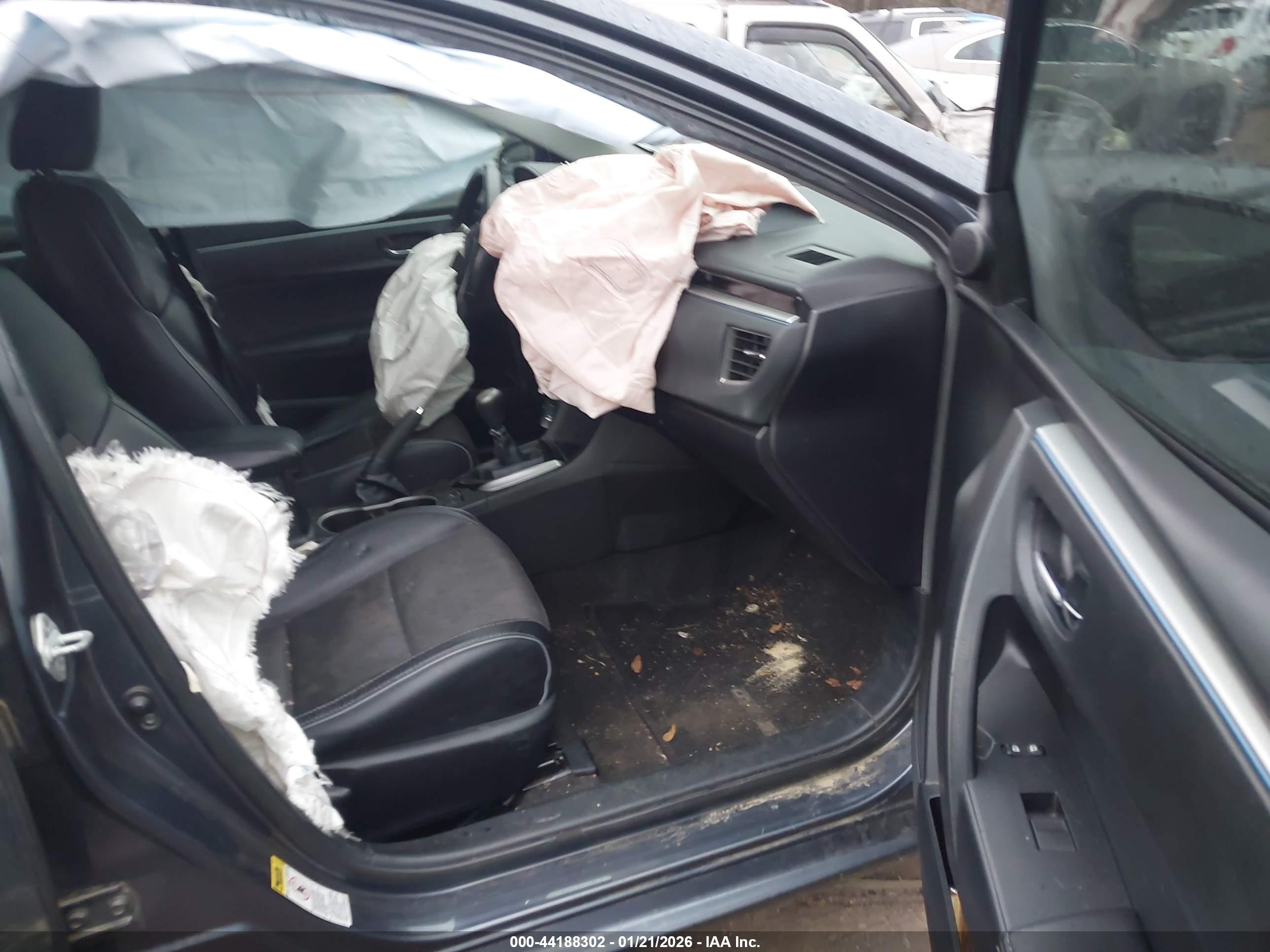 TOYOTA COROLLA image 5