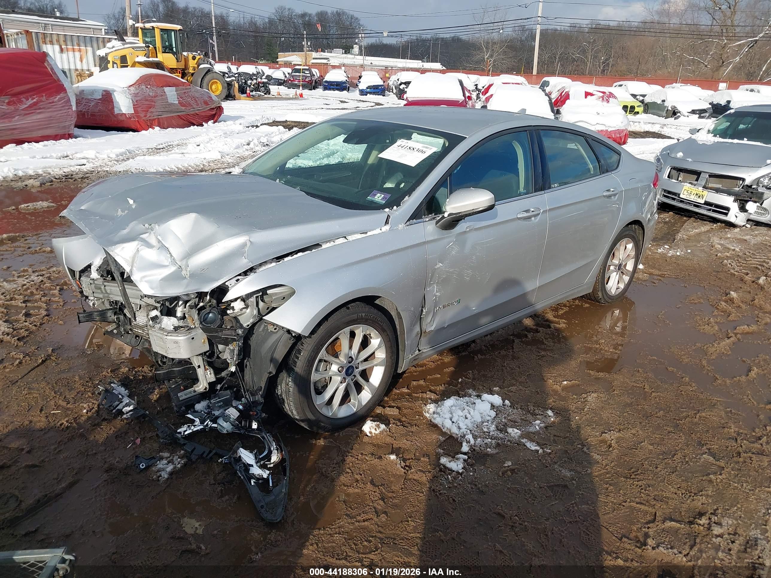 FORD FUSION image 2