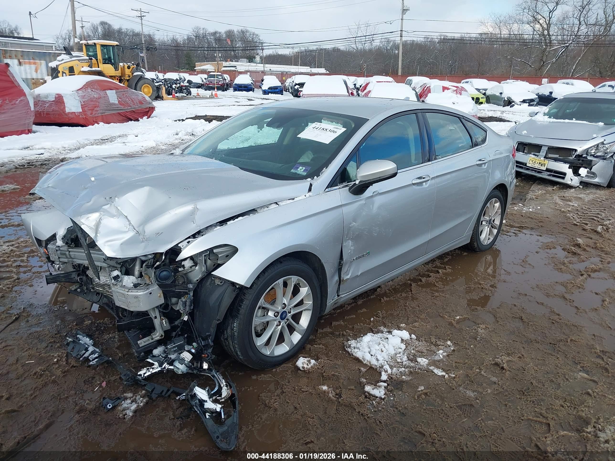 FORD FUSION image 6