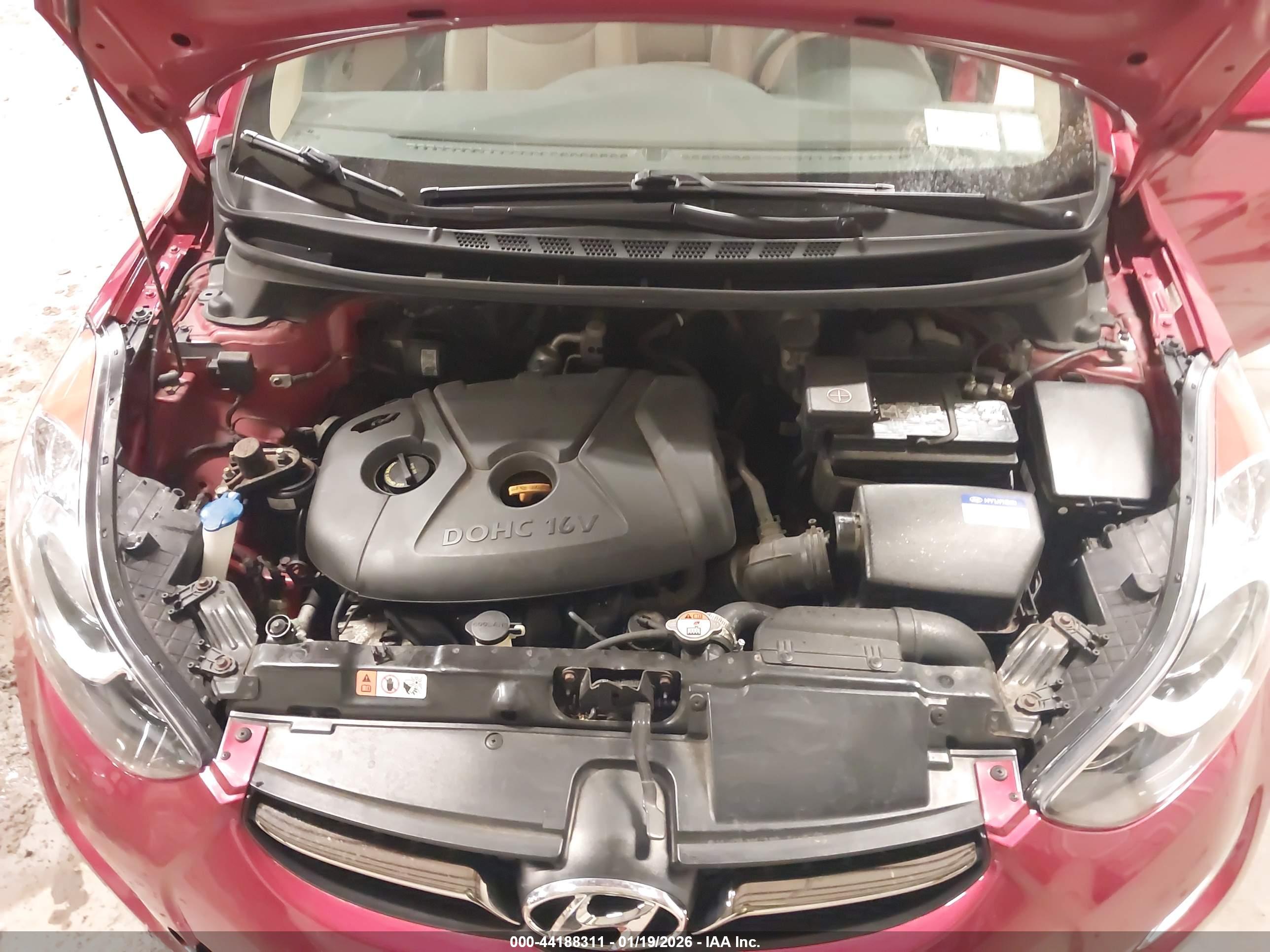 HYUNDAI ELANTRA image 10