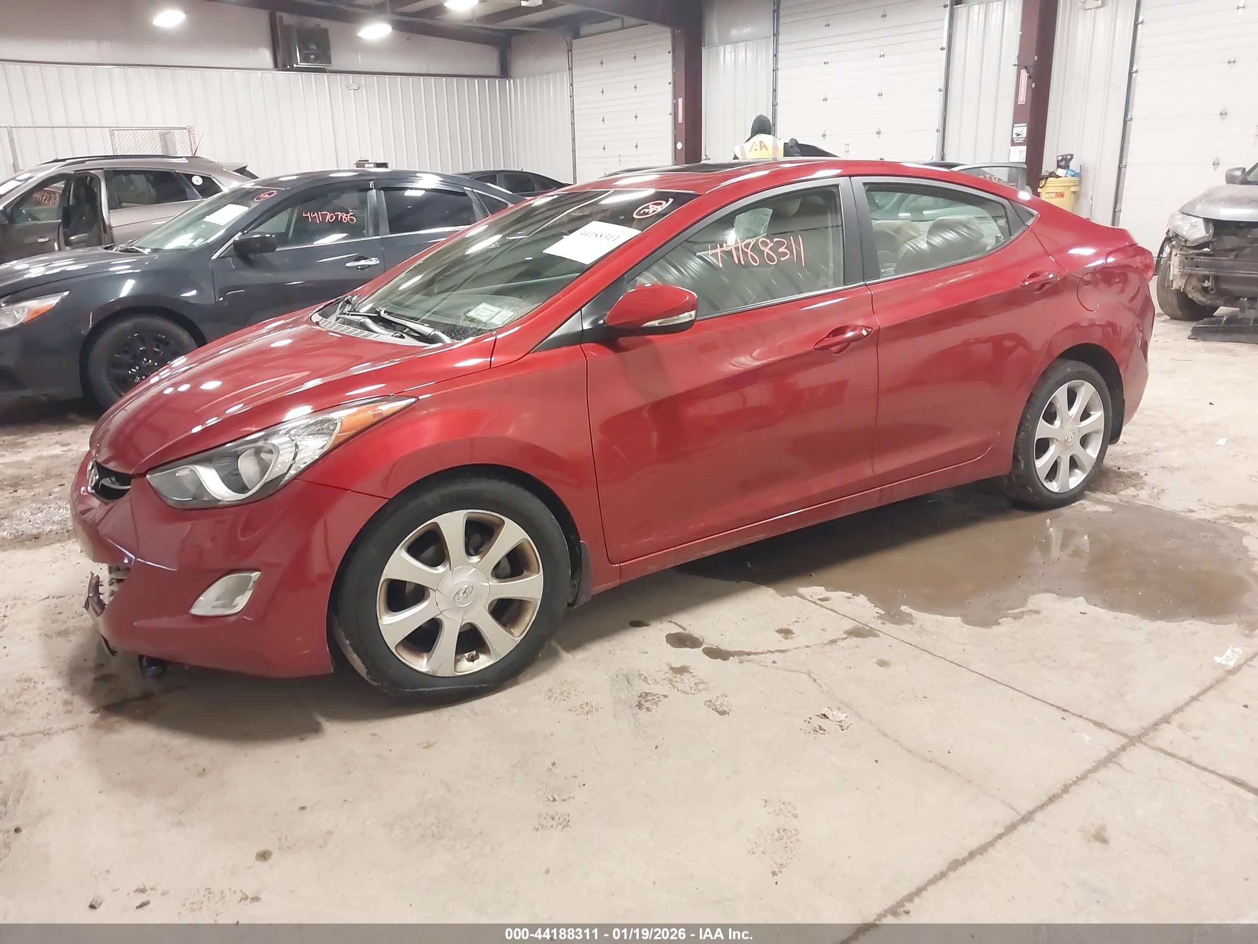 HYUNDAI ELANTRA image 2