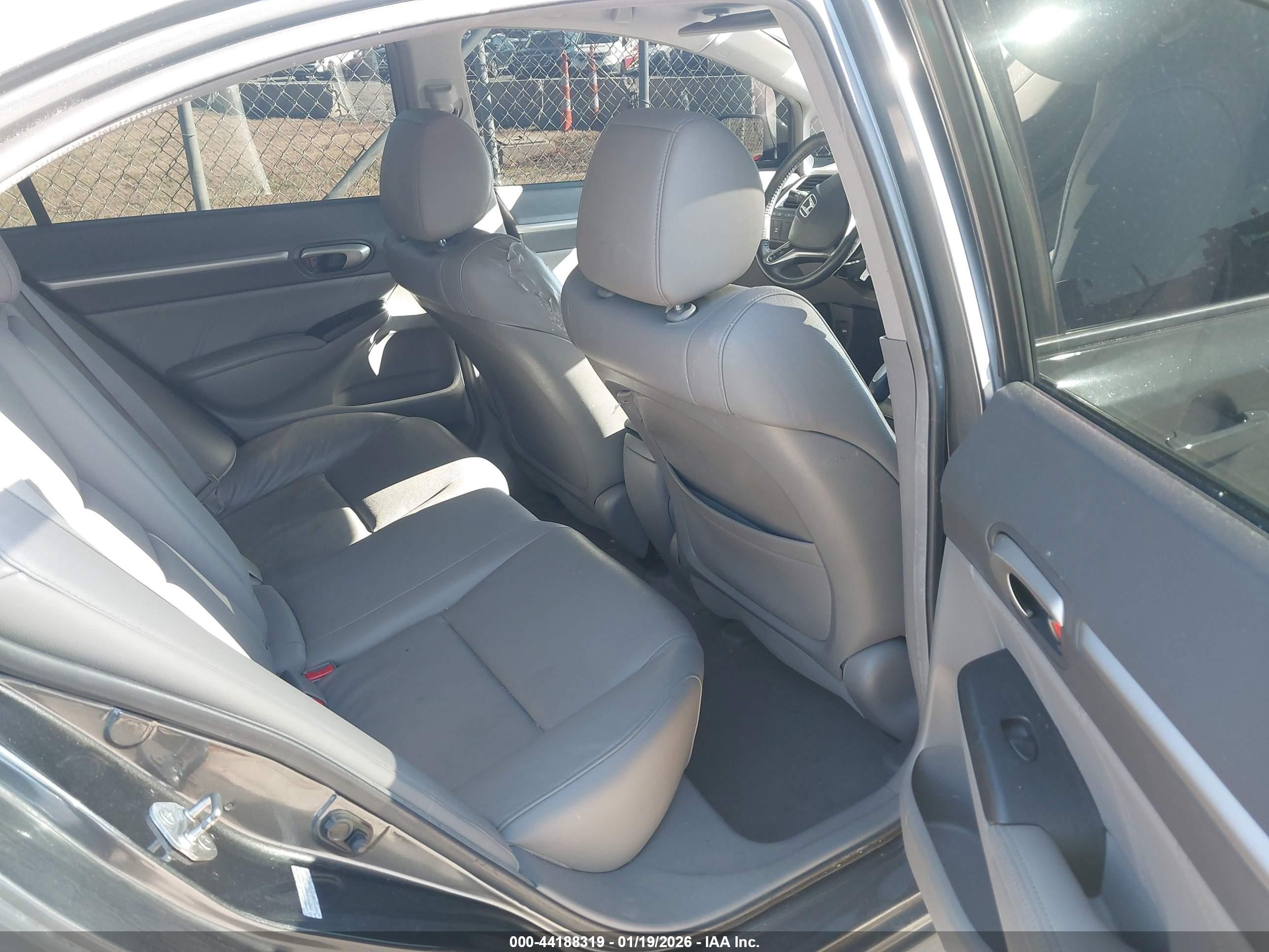 HONDA CIVIC image 8