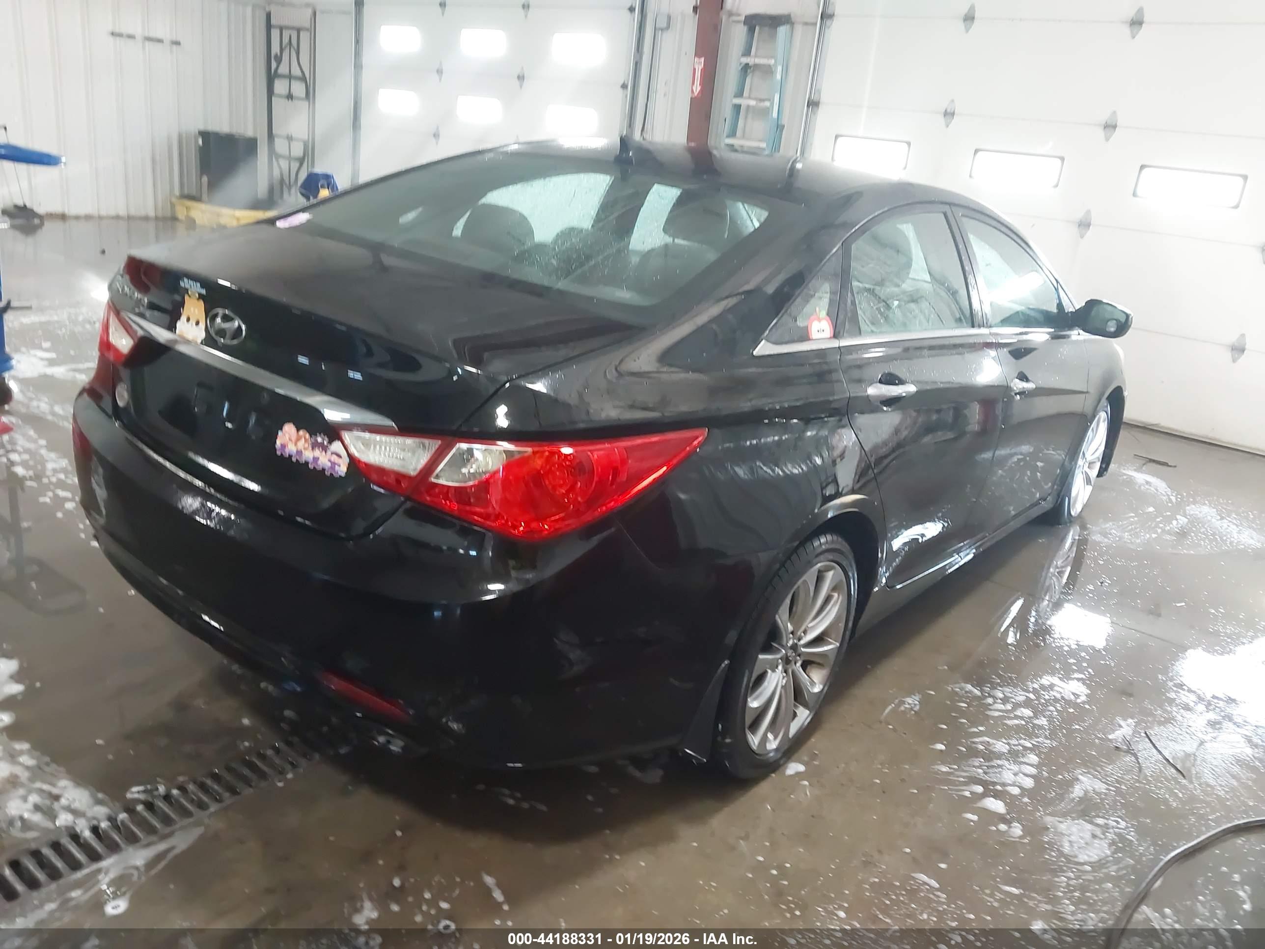 HYUNDAI SONATA image 4