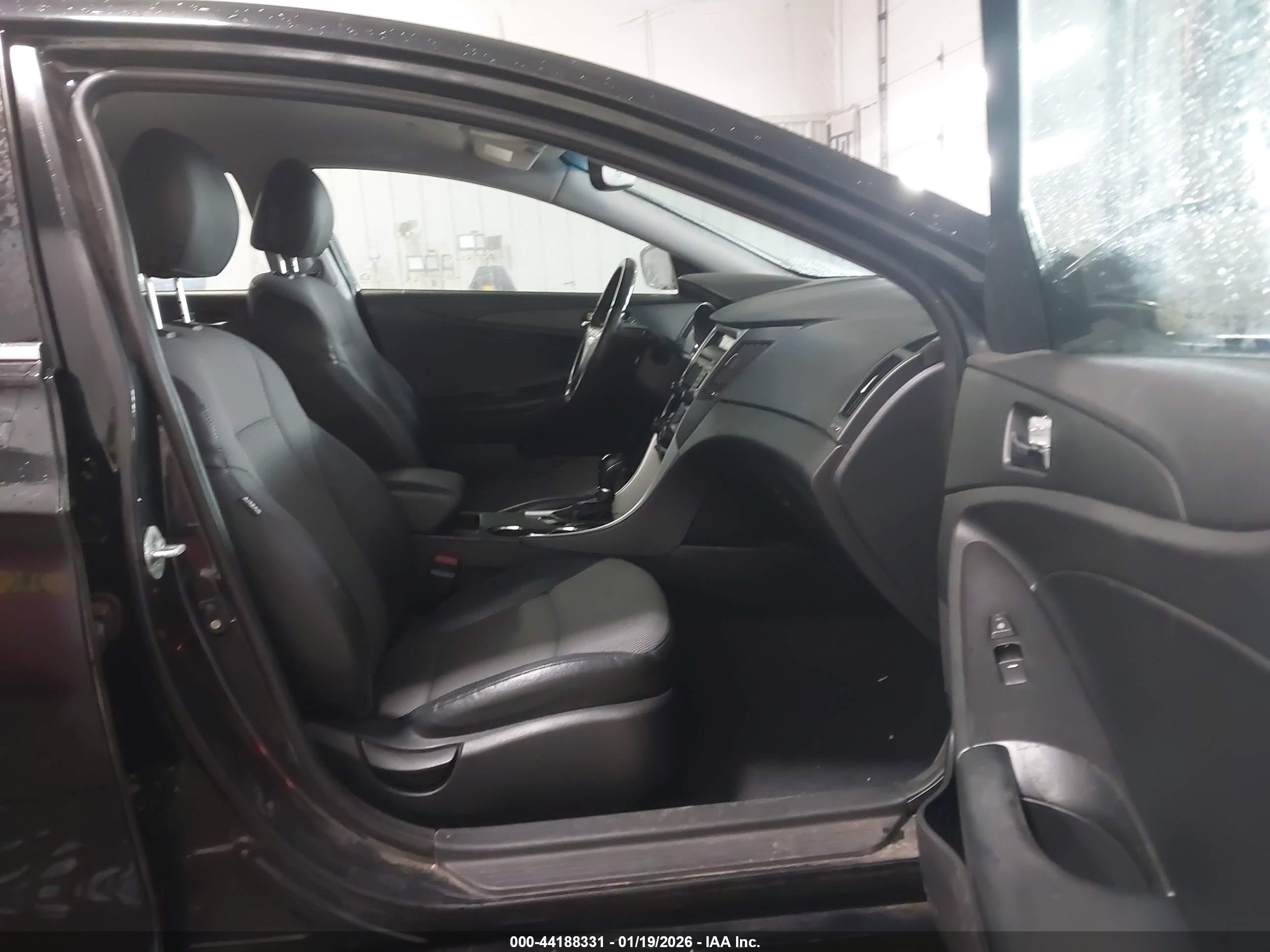 HYUNDAI SONATA image 5
