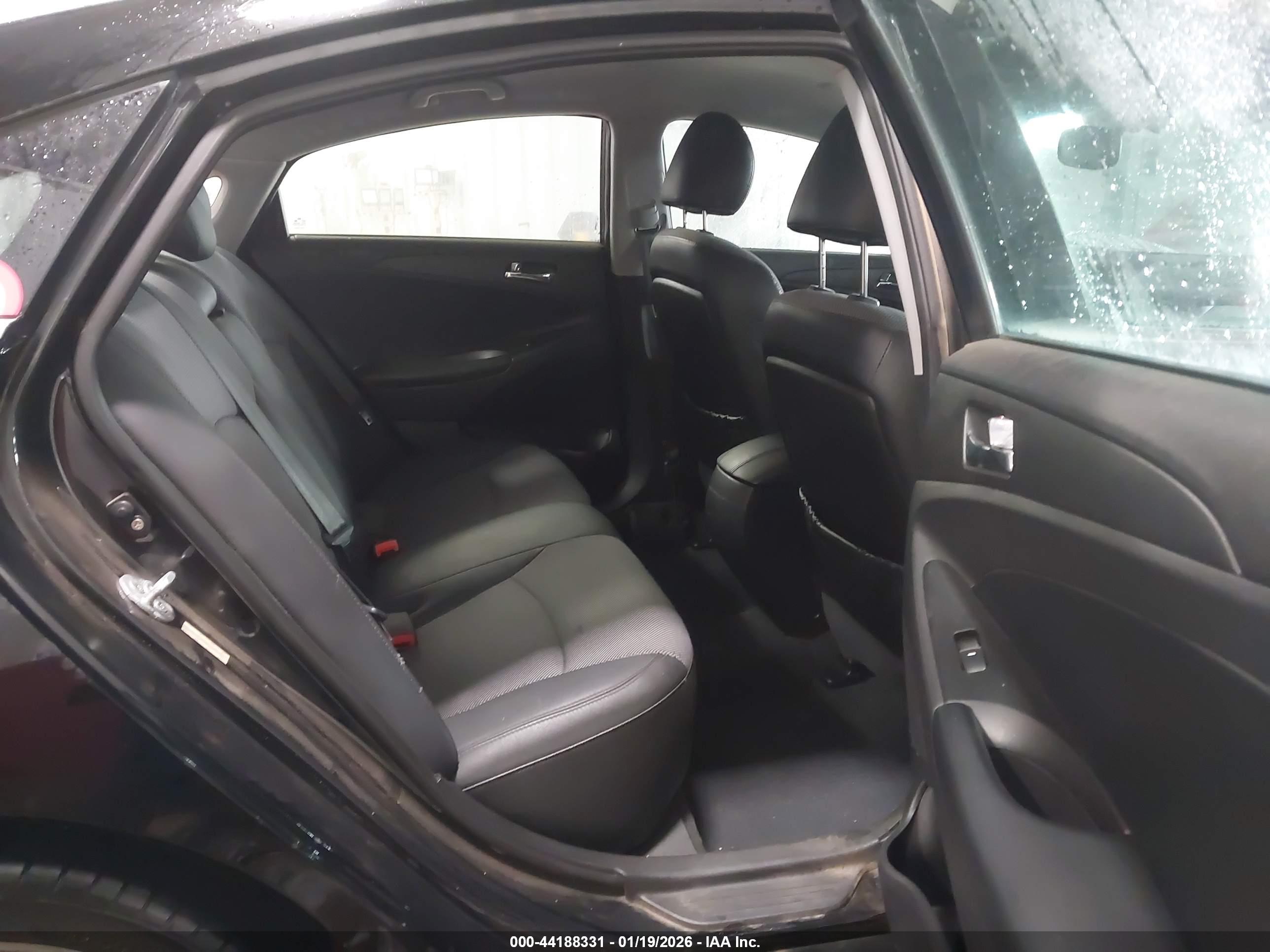 HYUNDAI SONATA image 8