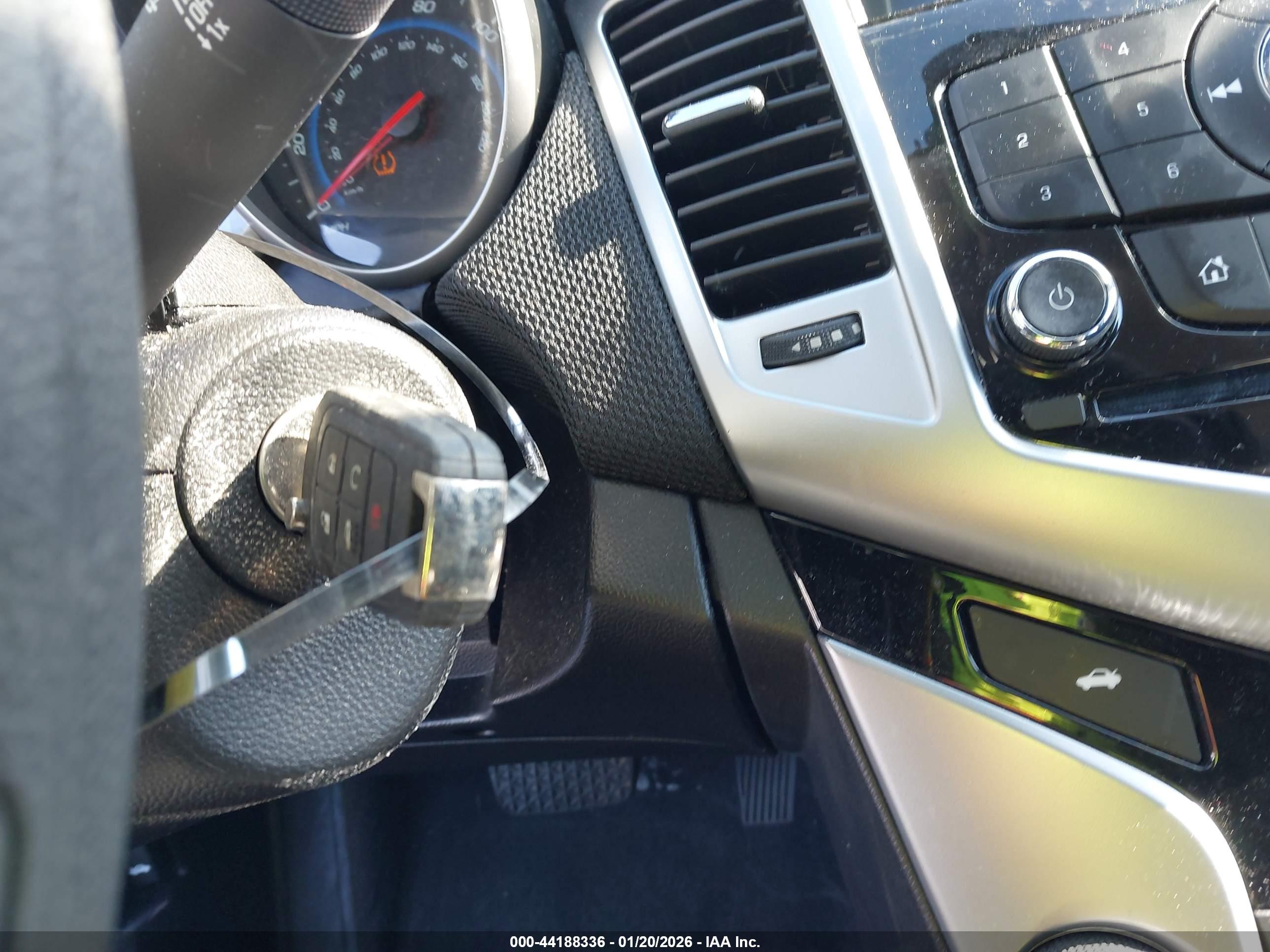 CHEVROLET CRUZE image 11