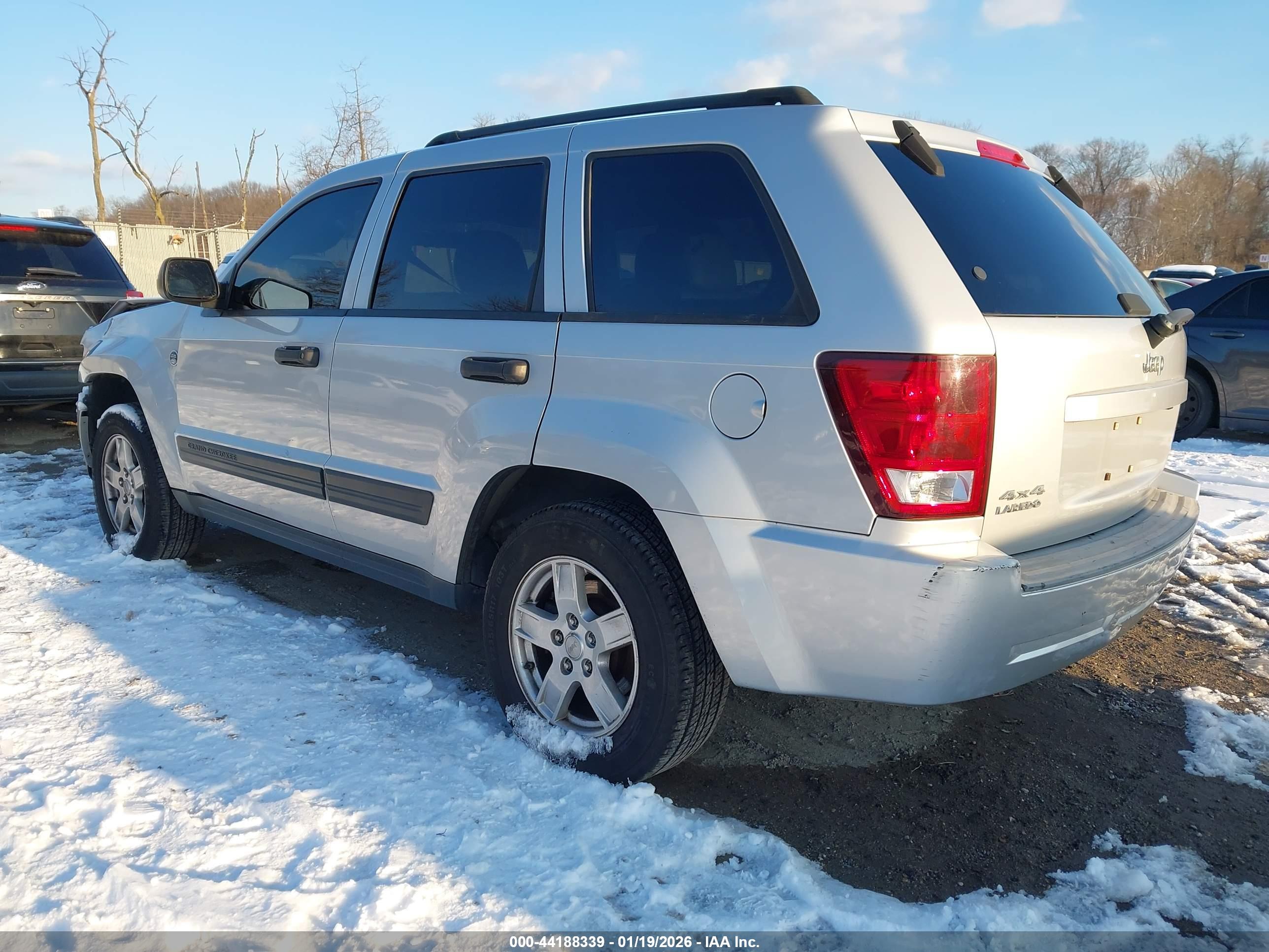 JEEP GRAND image 3