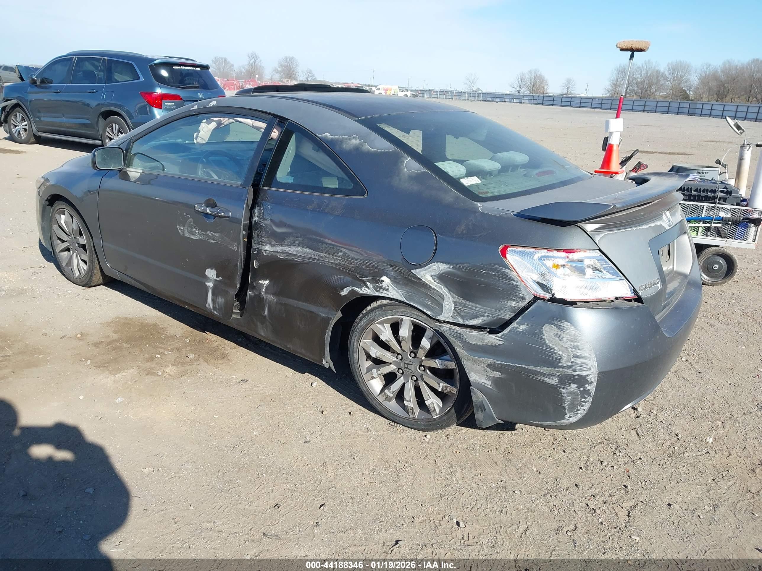 HONDA CIVIC image 3