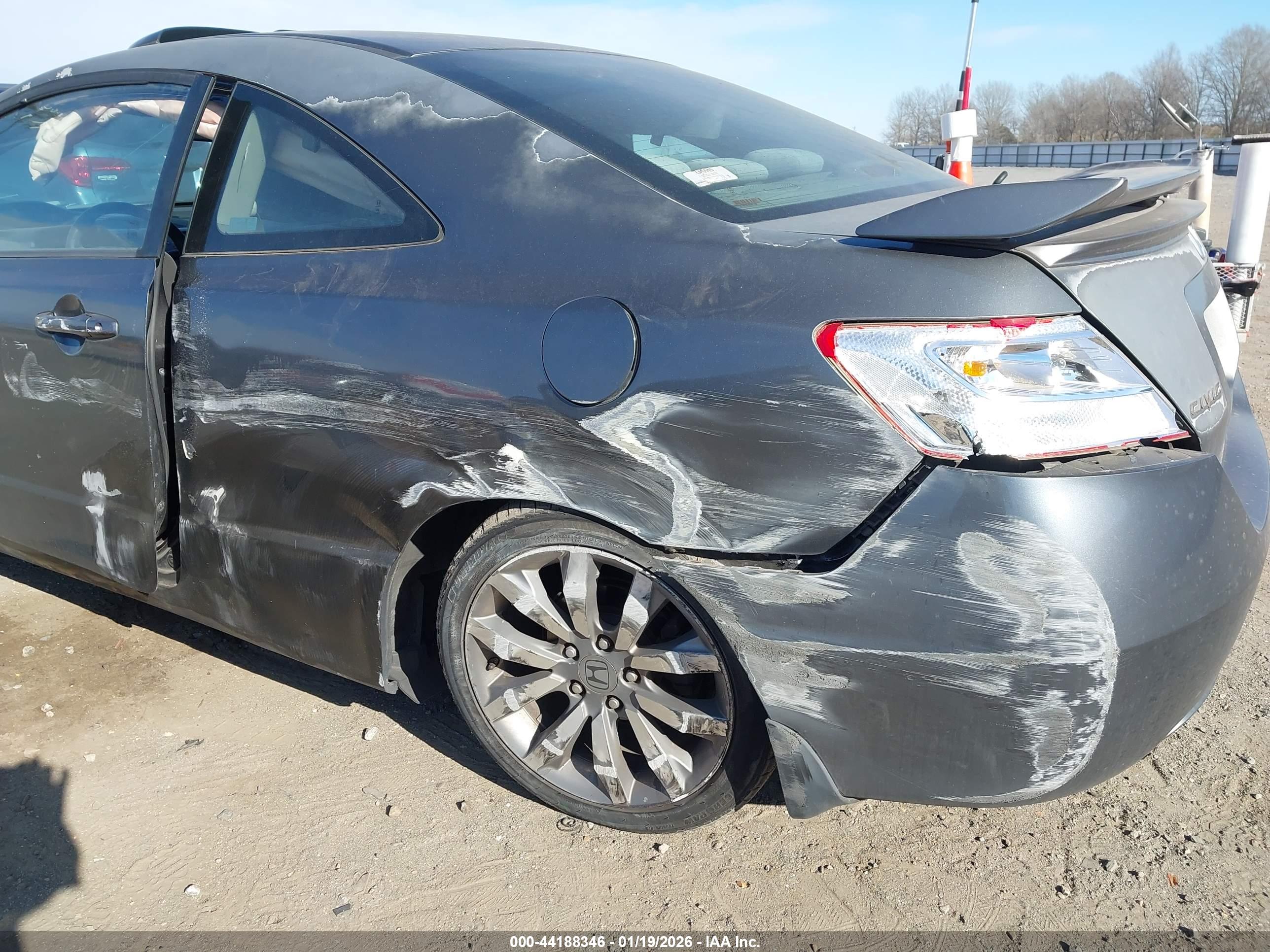 HONDA CIVIC image 6