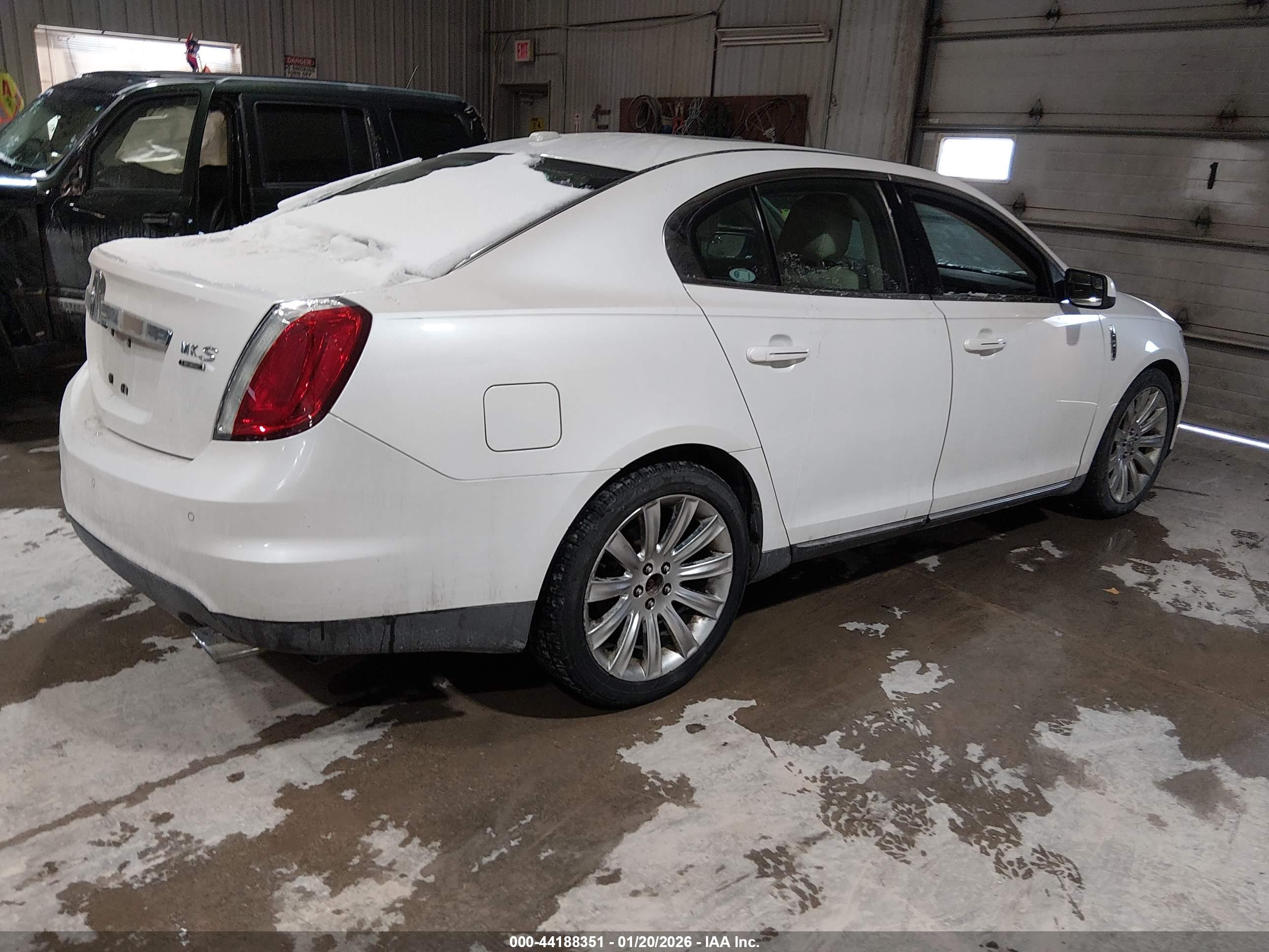 LINCOLN MKS image 4