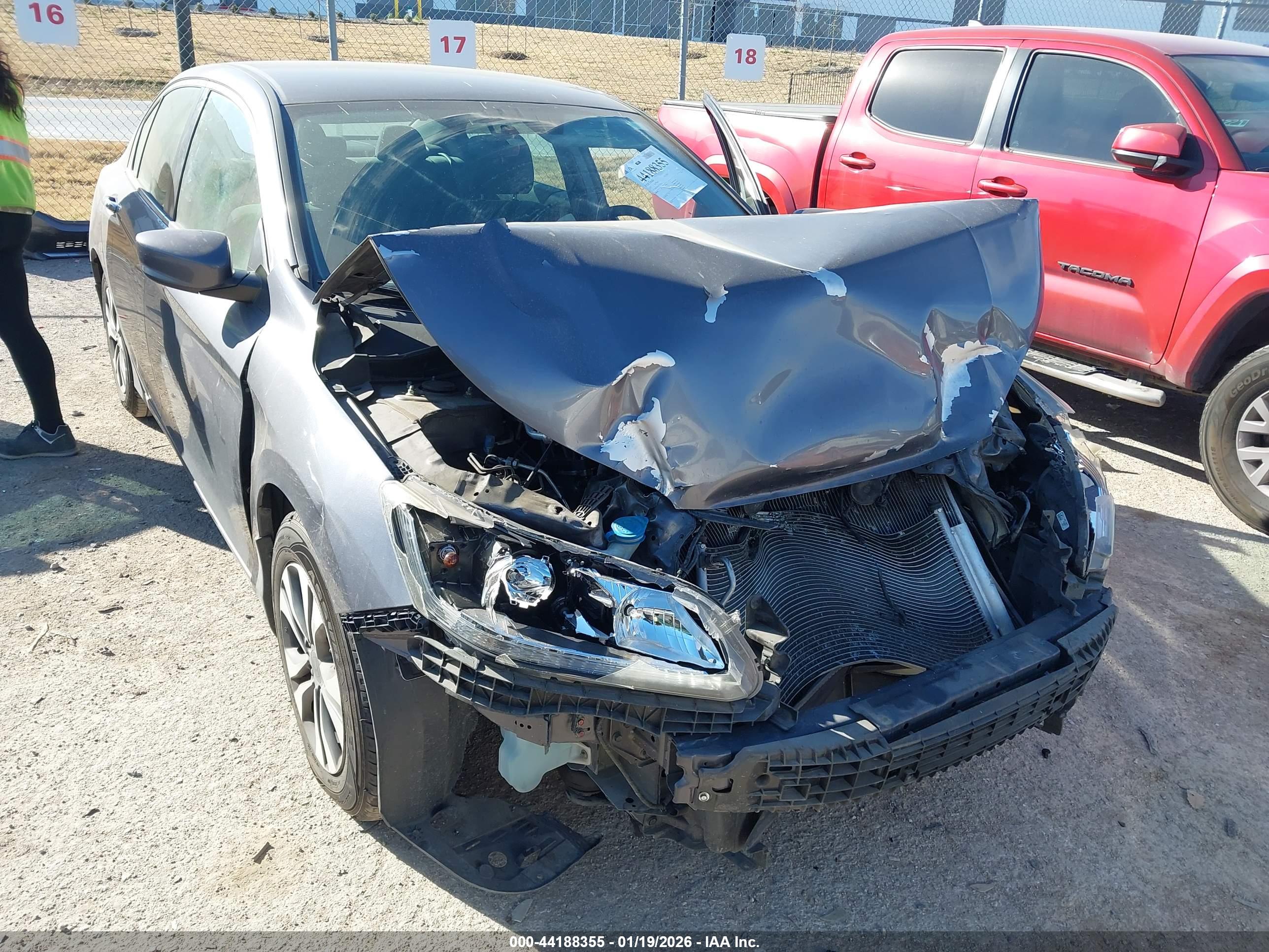 HONDA ACCORD image 6