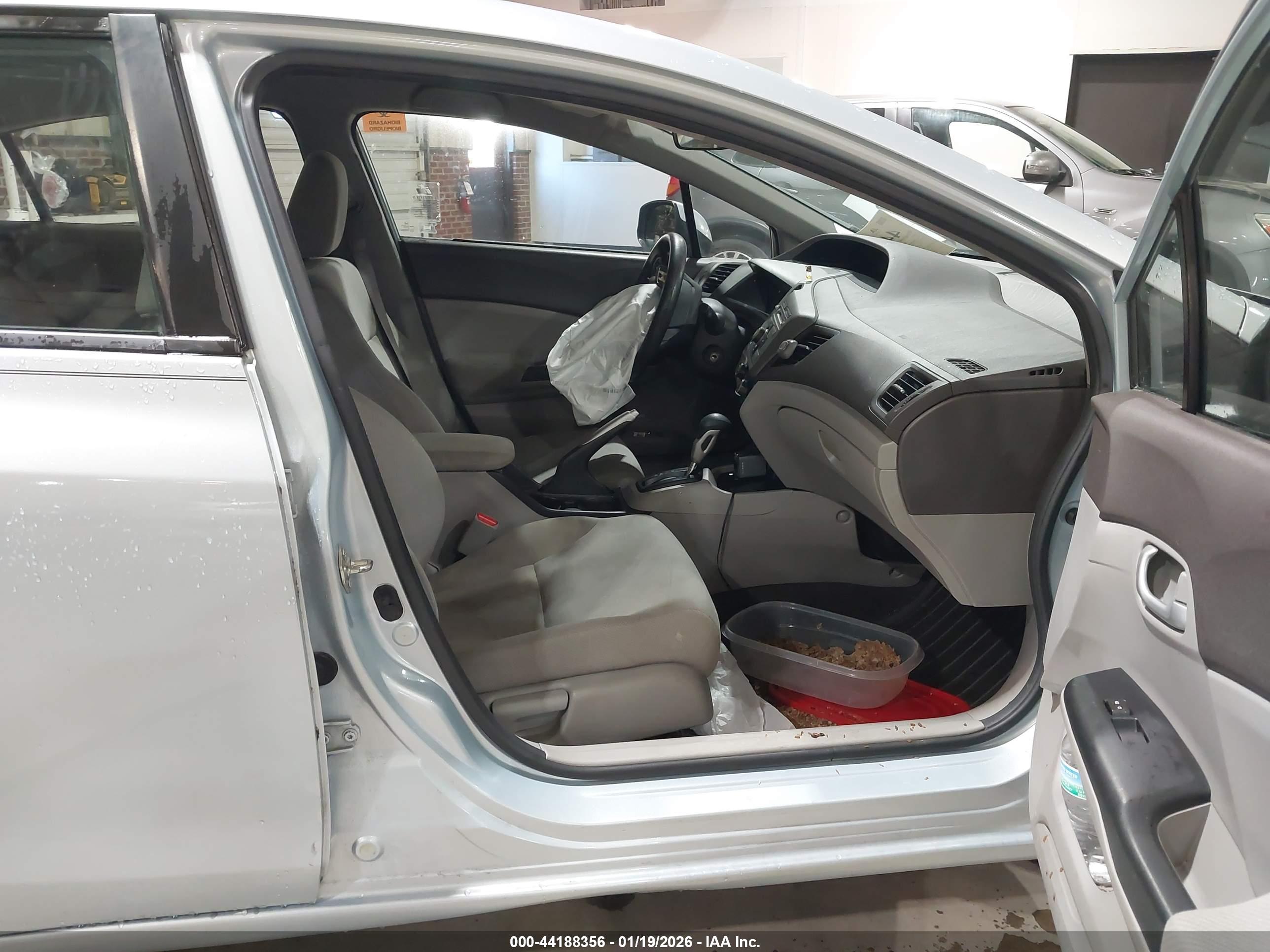 HONDA CIVIC image 5