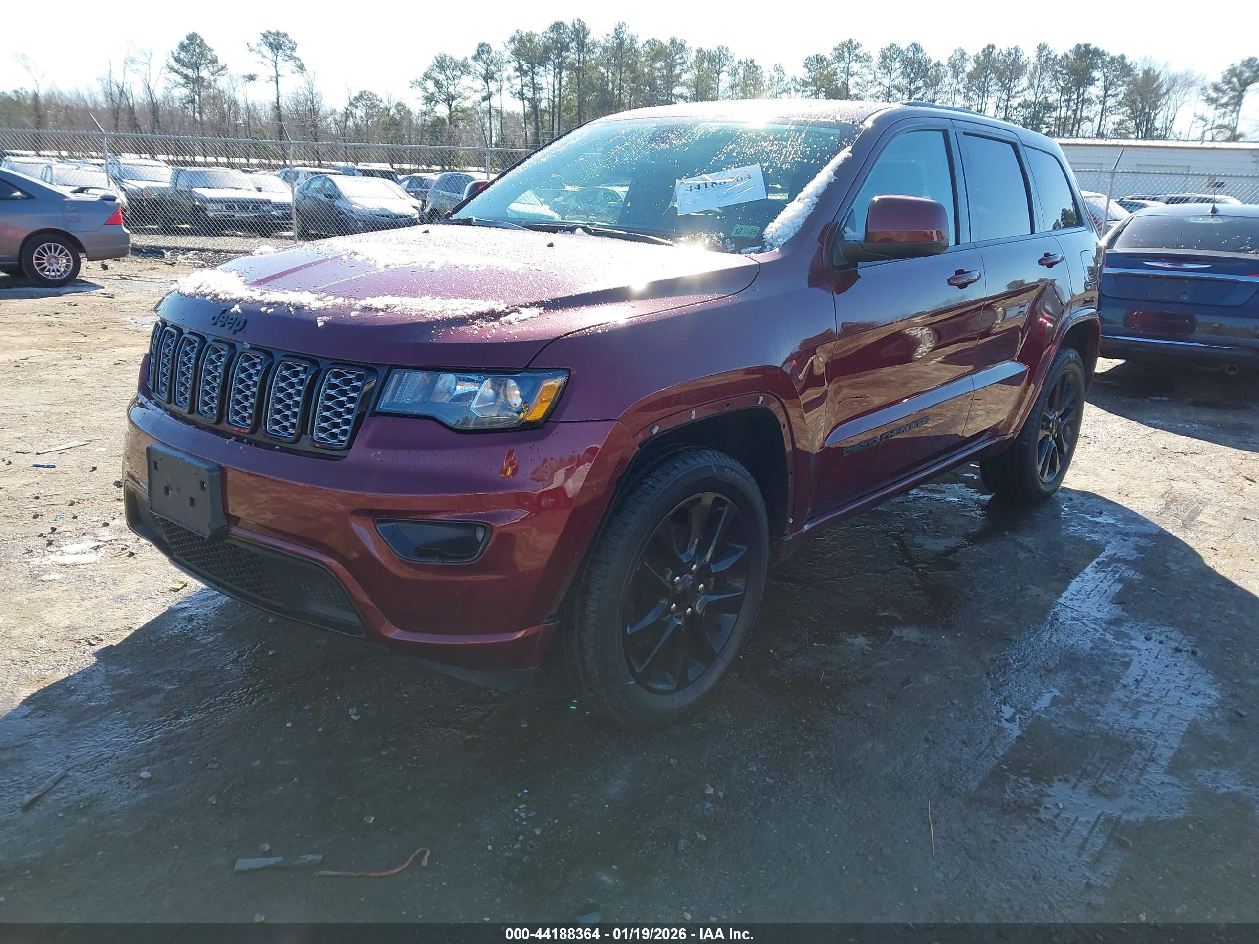 JEEP GRAND image 2