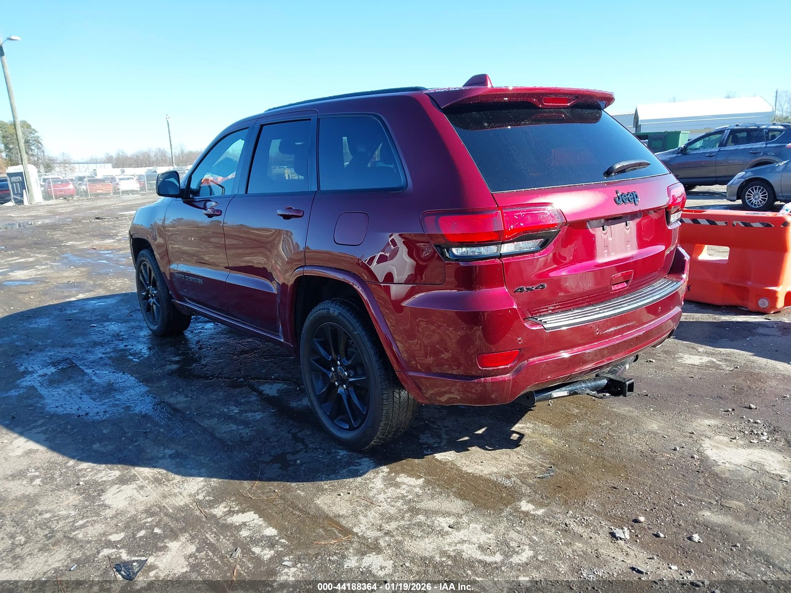 JEEP GRAND image 3