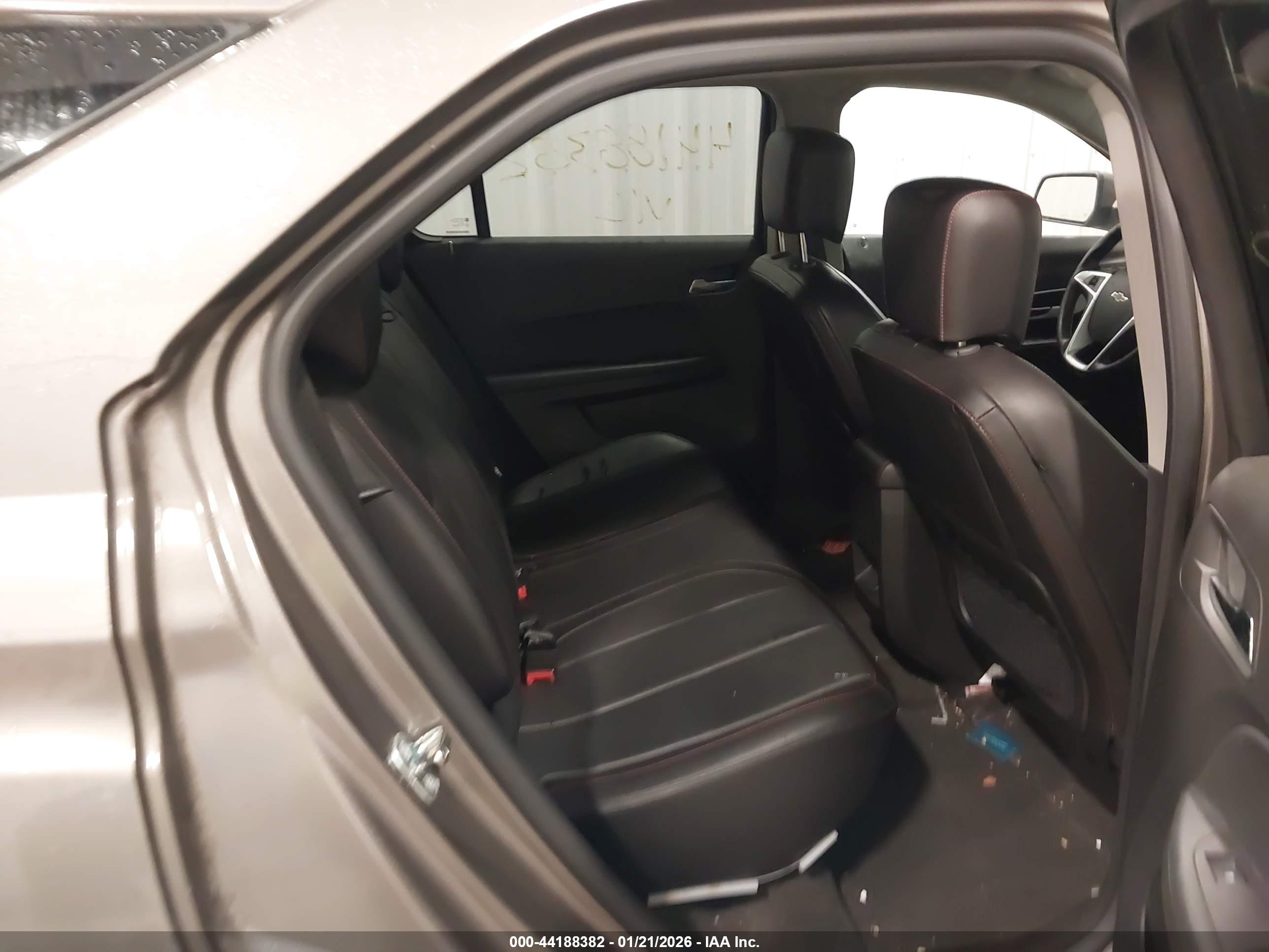 CHEVROLET EQUINOX image 8