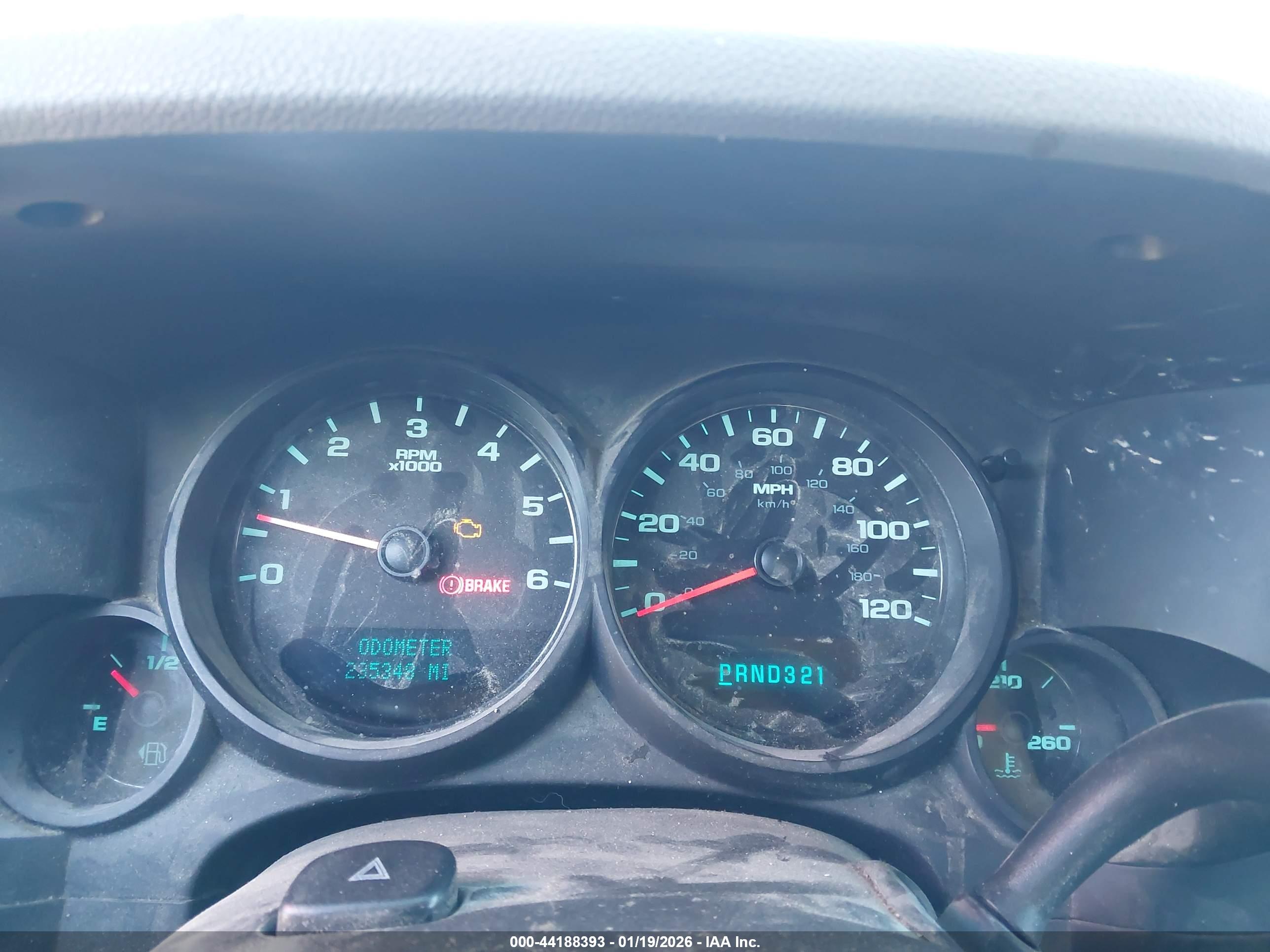 CHEVROLET SILVERADO image 7