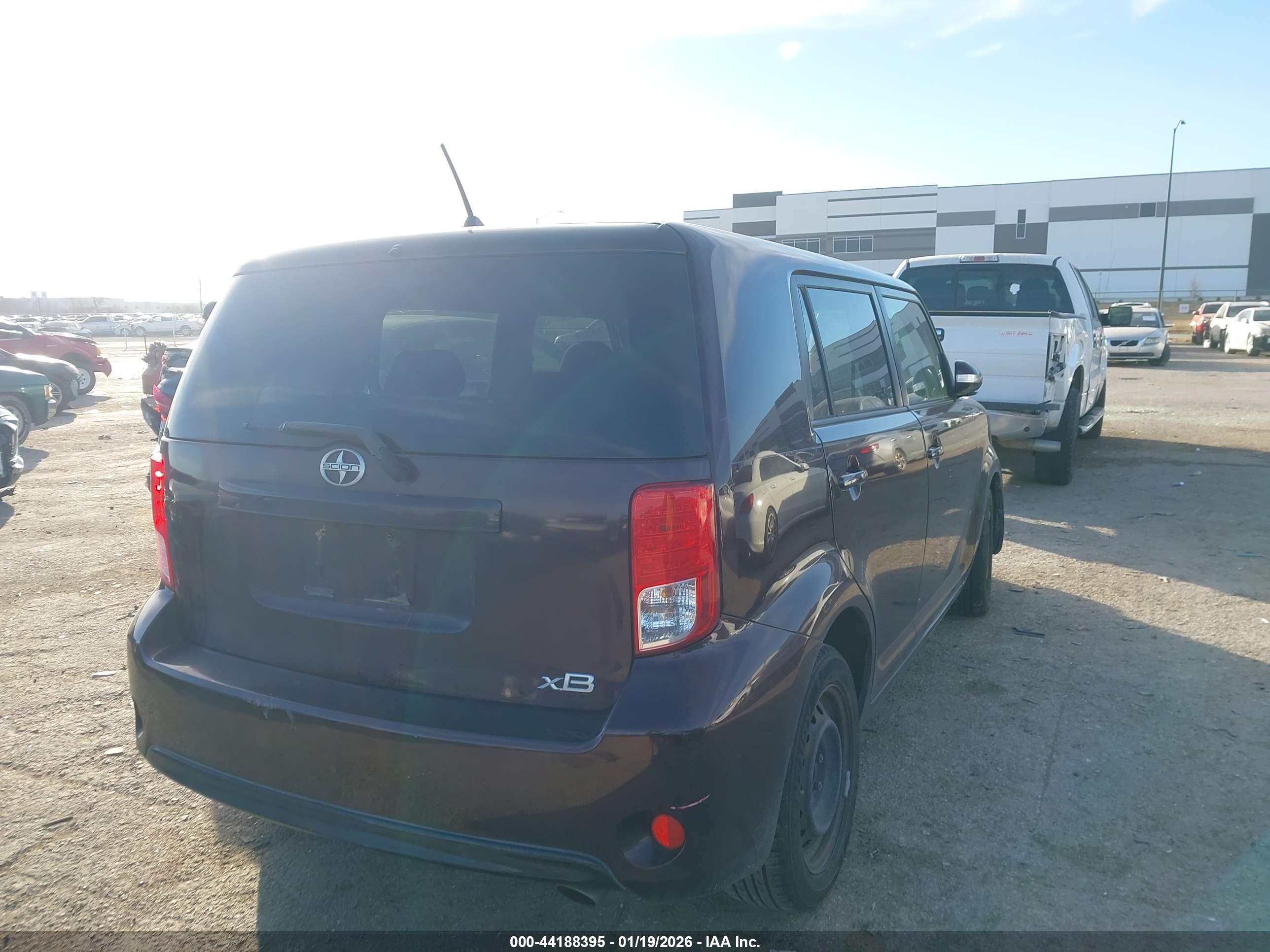 SCION XB image 4