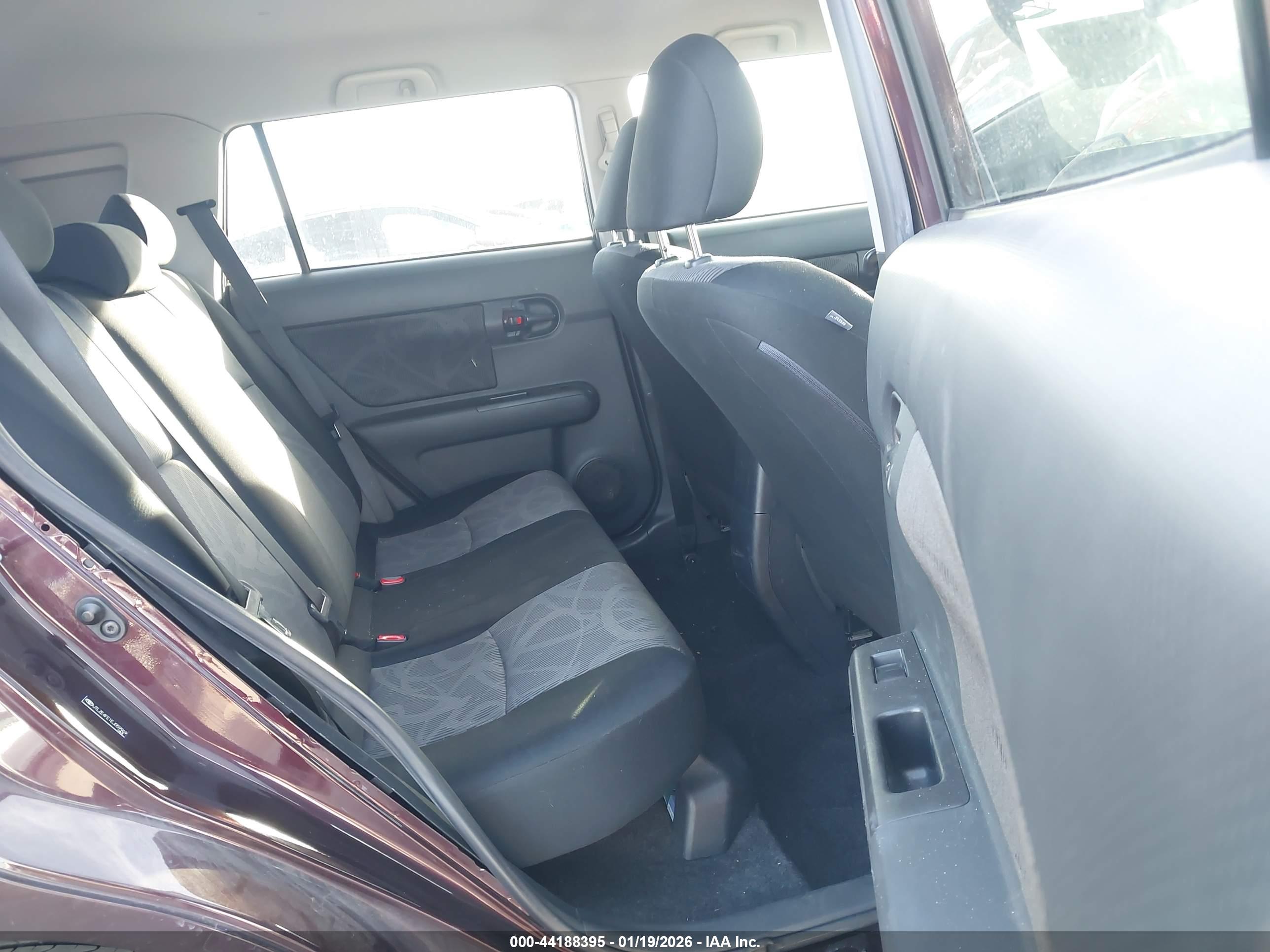 SCION XB image 8